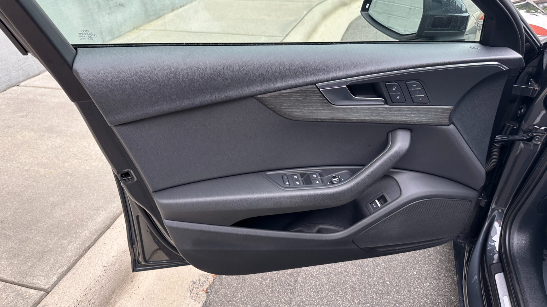 Used 2019 Audi A4 PREMIUM / AUDI BEAM RINGS / AUDI GUARD / LEATHER for sale $28,250 at Formula Imports in Charlotte NC 28227 9