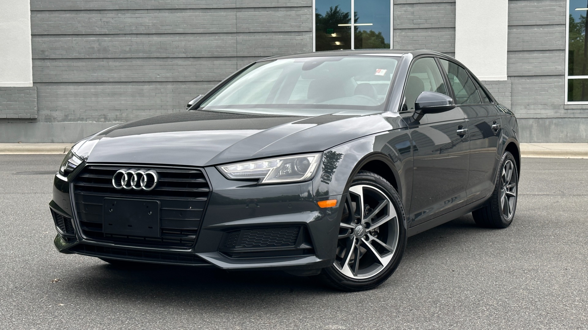 Used 2019 Audi A4 PREMIUM / AUDI BEAM RINGS / AUDI GUARD / LEATHER for sale $28,250 at Formula Imports in Charlotte NC 28227 1