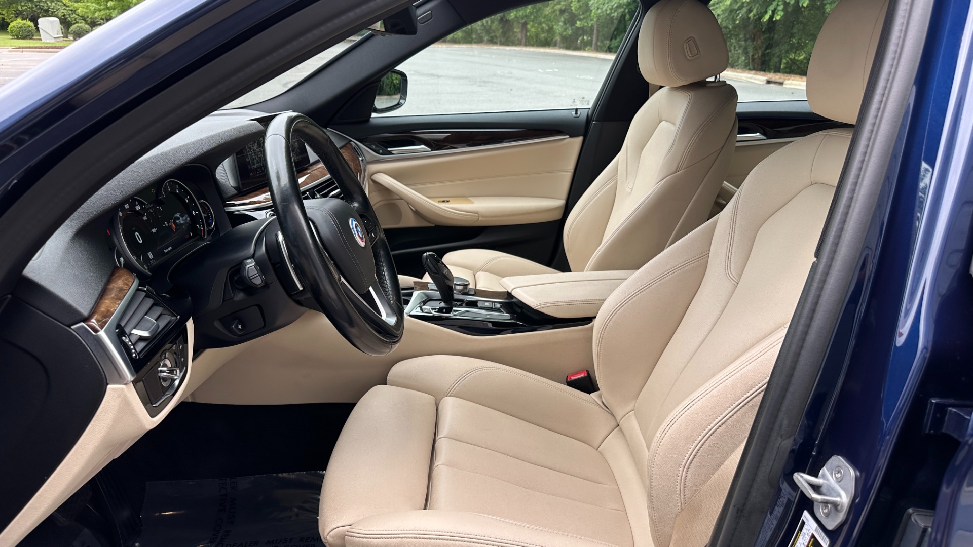 Used 2019 BMW 5 Series 530i / LIGHTING PACKAGE / CONVENIENCE PACKAGE / 19IN WHEELS for sale Sold at Formula Imports in Charlotte NC 28227 13