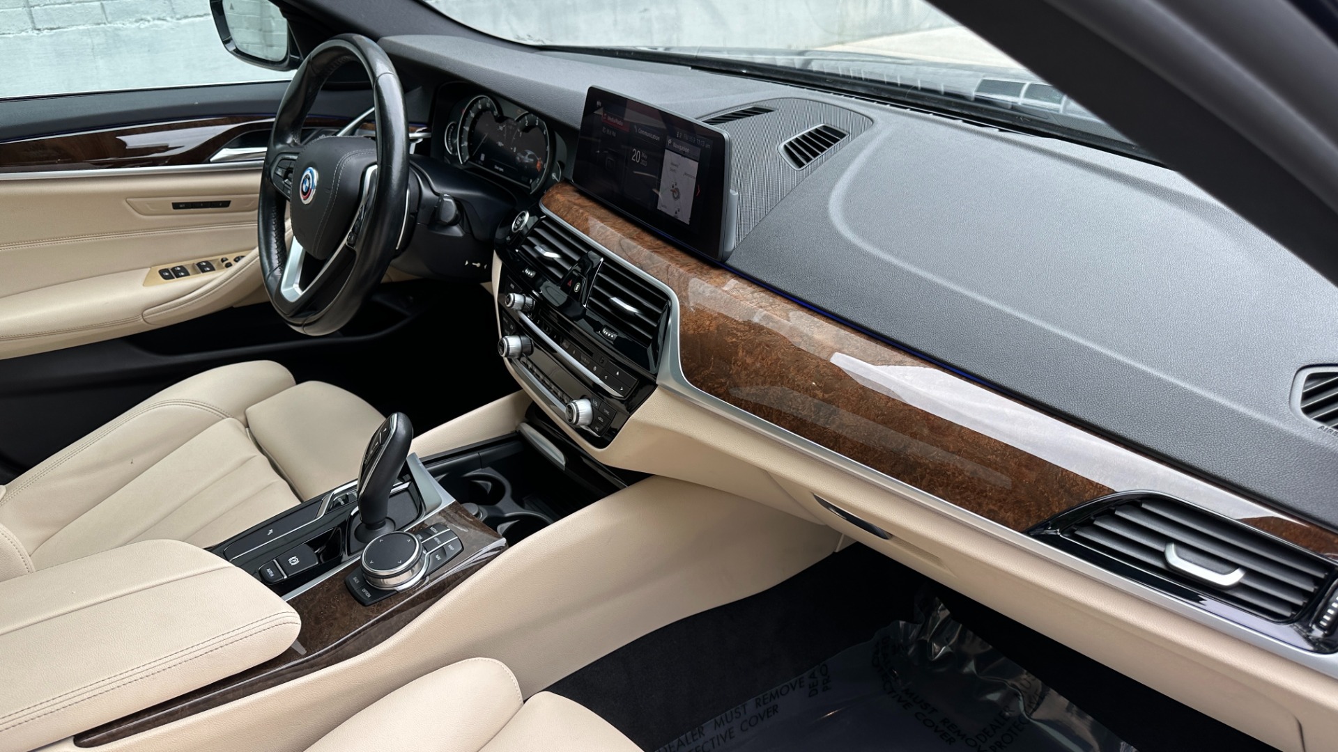 Used 2019 BMW 5 Series 530i / LIGHTING PACKAGE / CONVENIENCE PACKAGE / 19IN WHEELS for sale Sold at Formula Imports in Charlotte NC 28227 32