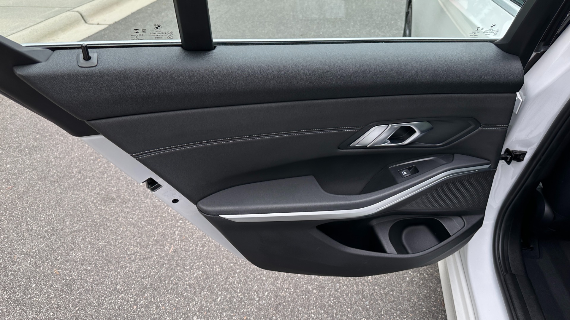 Used 2019 BMW 3 Series 330i xDrive / PREMIUM / LEATHER / EXECUTIVE / REMOTE START for sale $30,995 at Formula Imports in Charlotte NC 28227 20