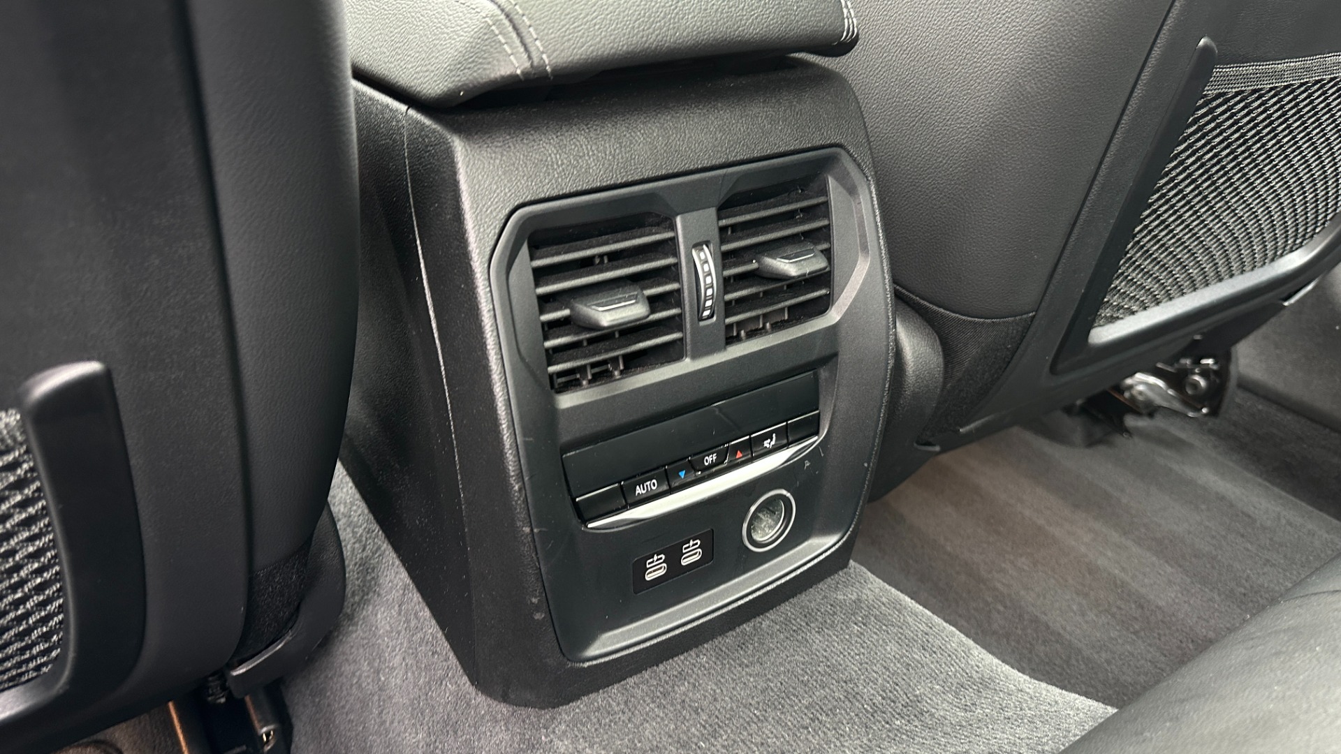Used 2019 BMW 3 Series 330i xDrive / PREMIUM / LEATHER / EXECUTIVE / REMOTE START for sale $30,995 at Formula Imports in Charlotte NC 28227 23