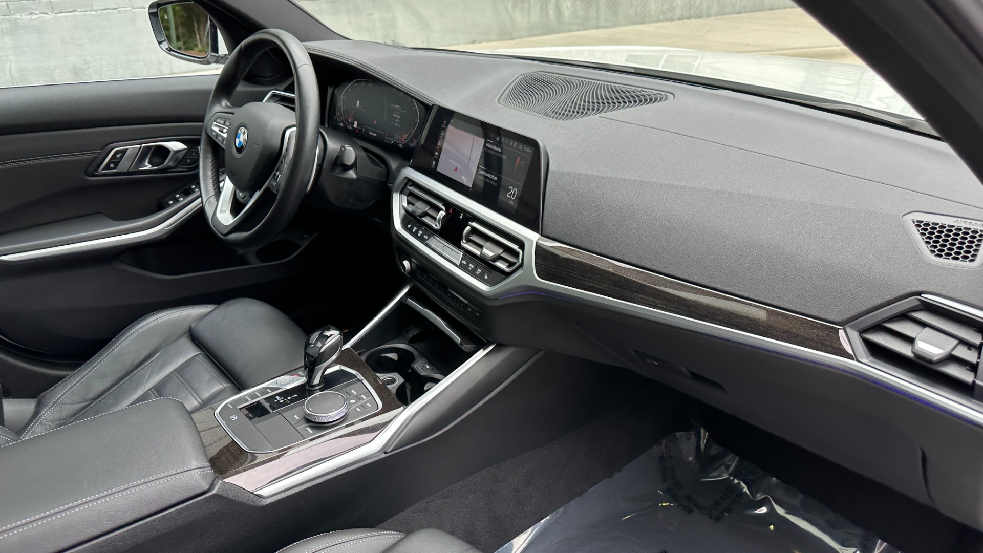 Used 2019 BMW 3 Series 330i xDrive / PREMIUM / LEATHER / EXECUTIVE / REMOTE START for sale $30,995 at Formula Imports in Charlotte NC 28227 31