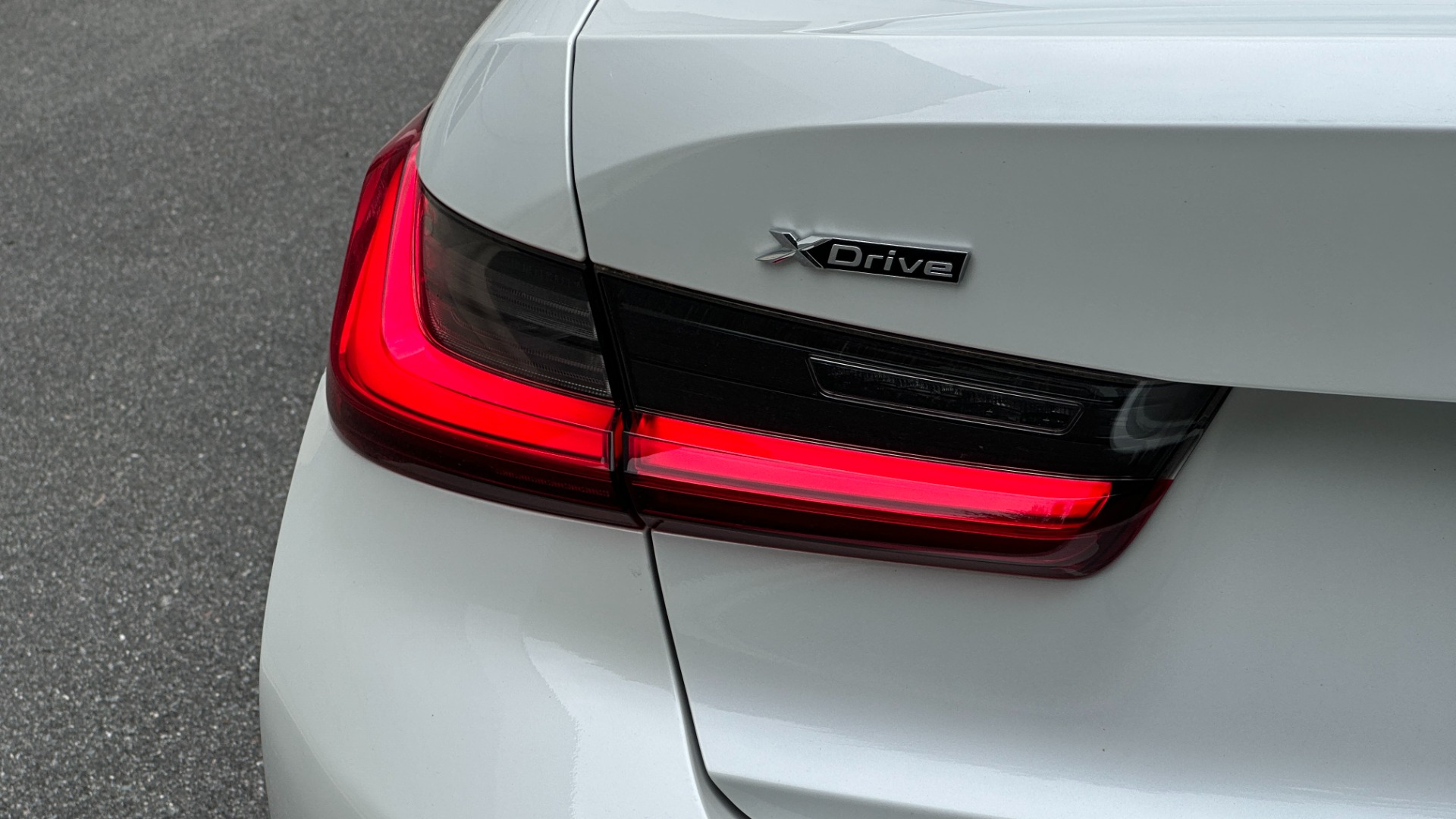 Used 2019 BMW 3 Series 330i xDrive / PREMIUM / LEATHER / EXECUTIVE / REMOTE START for sale $30,995 at Formula Imports in Charlotte NC 28227 37