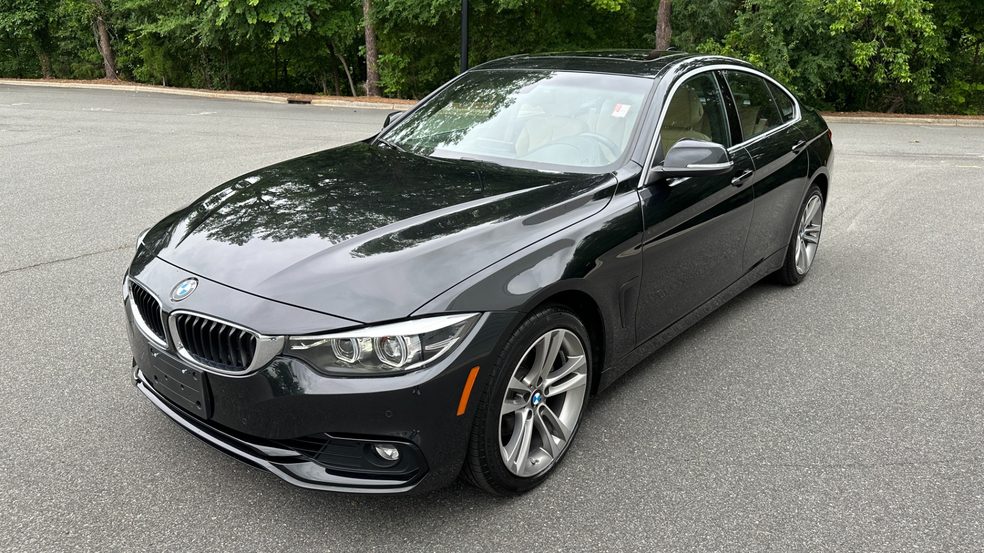Used 2019 BMW 4 Series 430i xDrive / DAKOTA LEATHER / HARMAN KARDON / CONVENIENCE PKG / BLIND SPOT for sale $30,482 at Formula Imports in Charlotte NC 28227 2