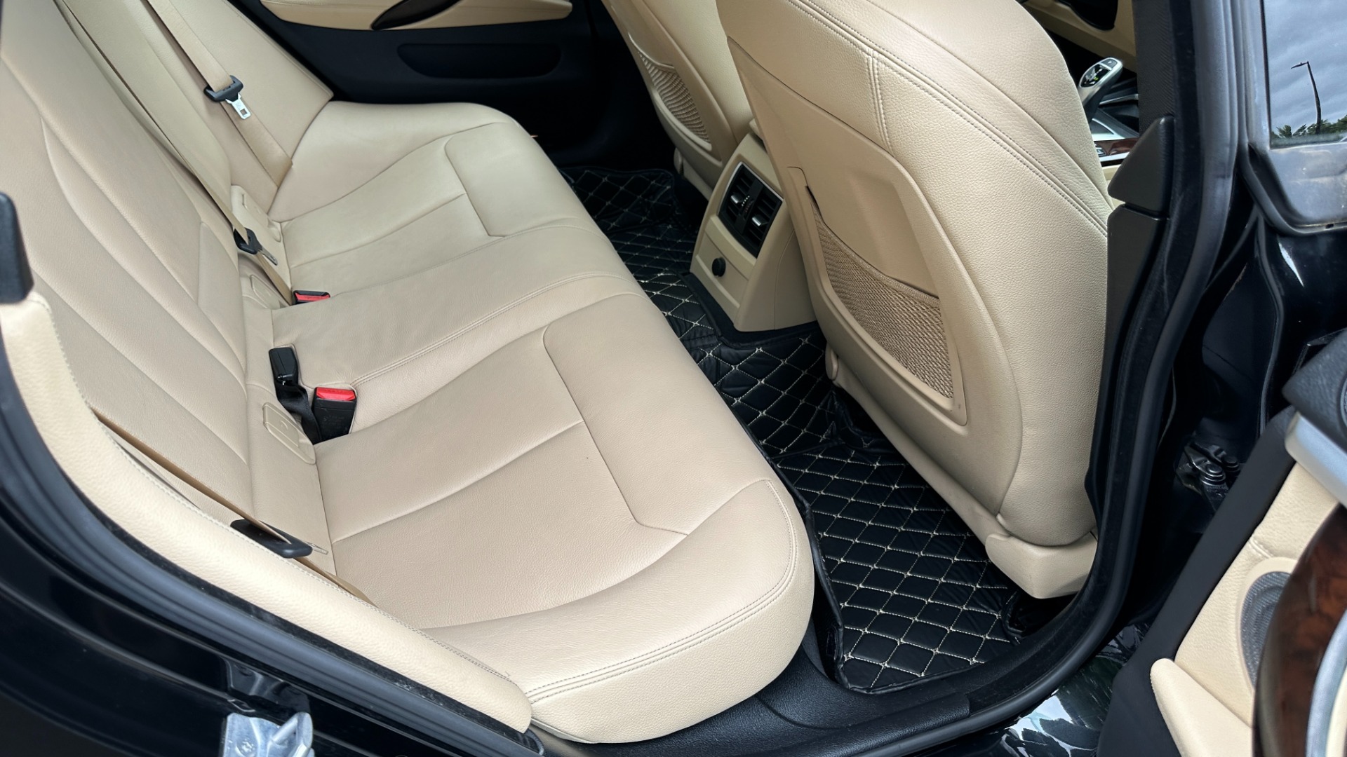 Used 2019 BMW 4 Series 430i xDrive / DAKOTA LEATHER / HARMAN KARDON / CONVENIENCE PKG / BLIND SPOT for sale Sold at Formula Imports in Charlotte NC 28227 29