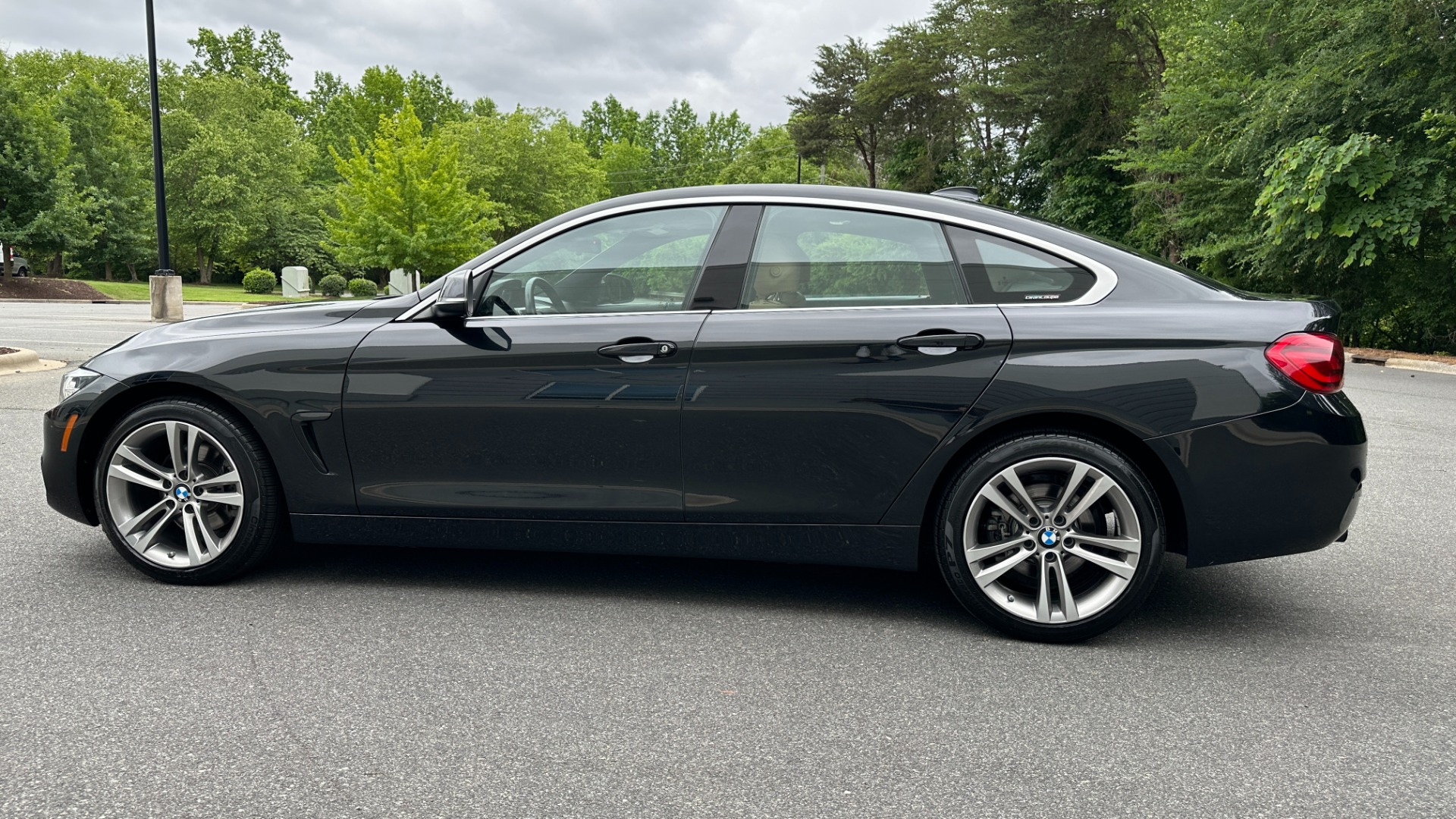Used 2019 BMW 4 Series 430i xDrive / DAKOTA LEATHER / HARMAN KARDON / CONVENIENCE PKG / BLIND SPOT for sale $30,482 at Formula Imports in Charlotte NC 28227 3
