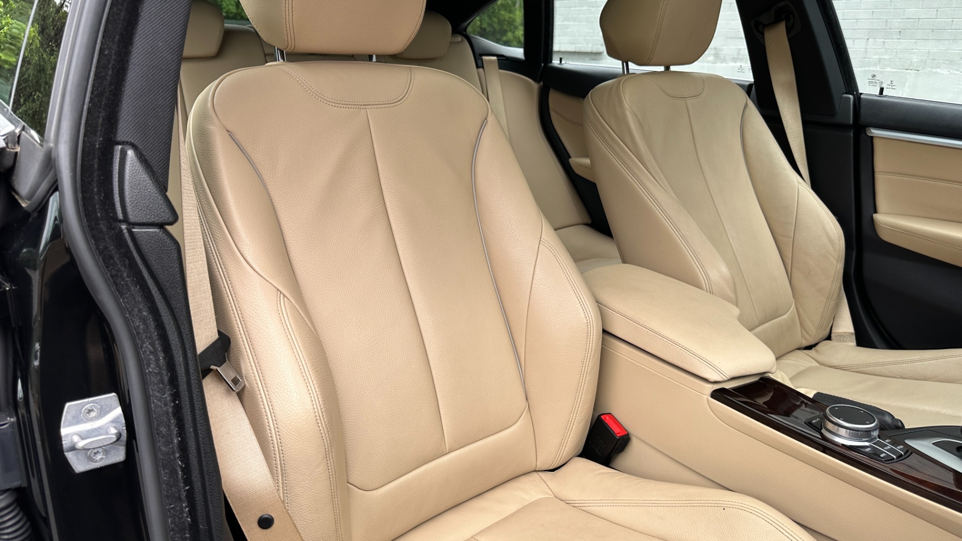 Used 2019 BMW 4 Series 430i xDrive / DAKOTA LEATHER / HARMAN KARDON / CONVENIENCE PKG / BLIND SPOT for sale $30,482 at Formula Imports in Charlotte NC 28227 33