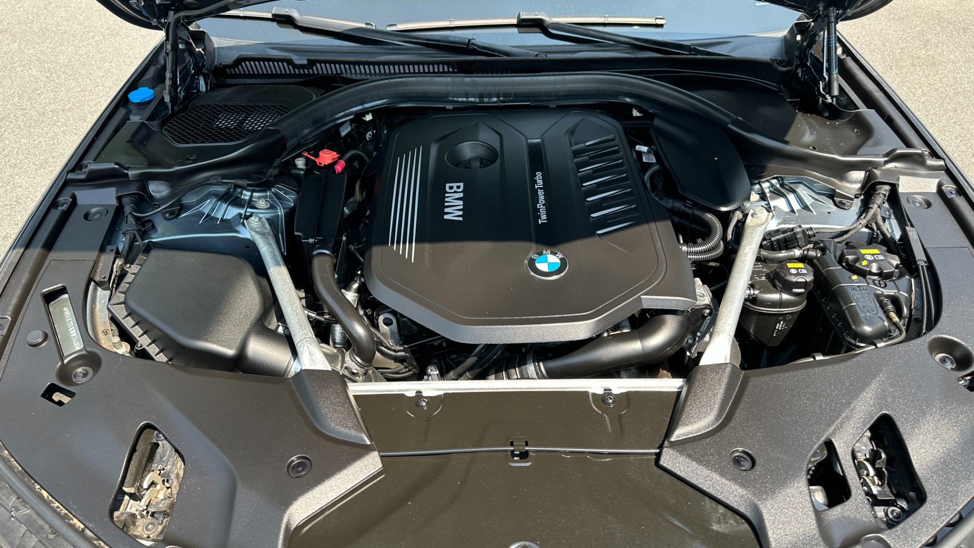 Used 2019 BMW 5 Series 540i xDRIVE / M SPORT / PREMIUM / DRIVER ASSIST / HK SOUND for sale $33,995 at Formula Imports in Charlotte NC 28227 38
