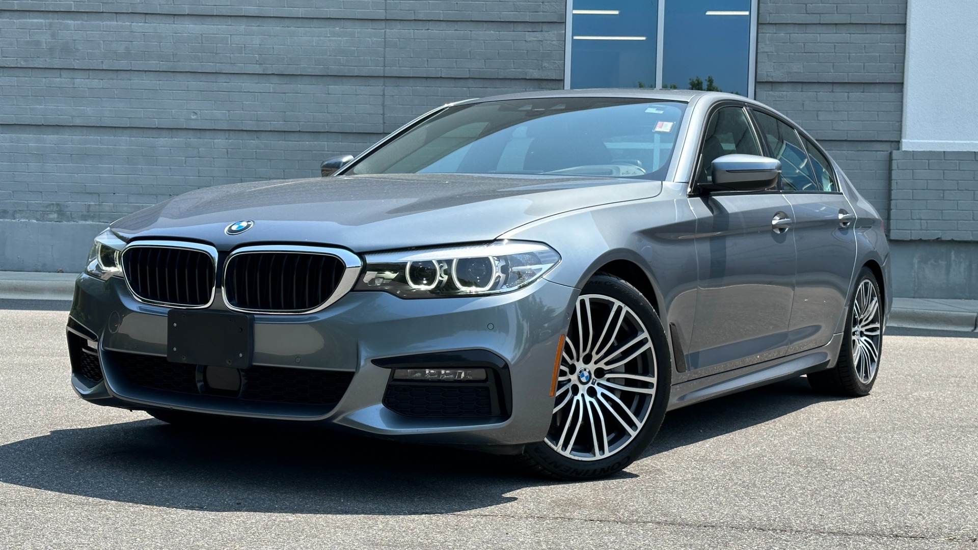 Used 2019 BMW 5 Series 540i xDRIVE / M SPORT / PREMIUM / DRIVER ASSIST / HK SOUND for sale $33,995 at Formula Imports in Charlotte NC 28227 1
