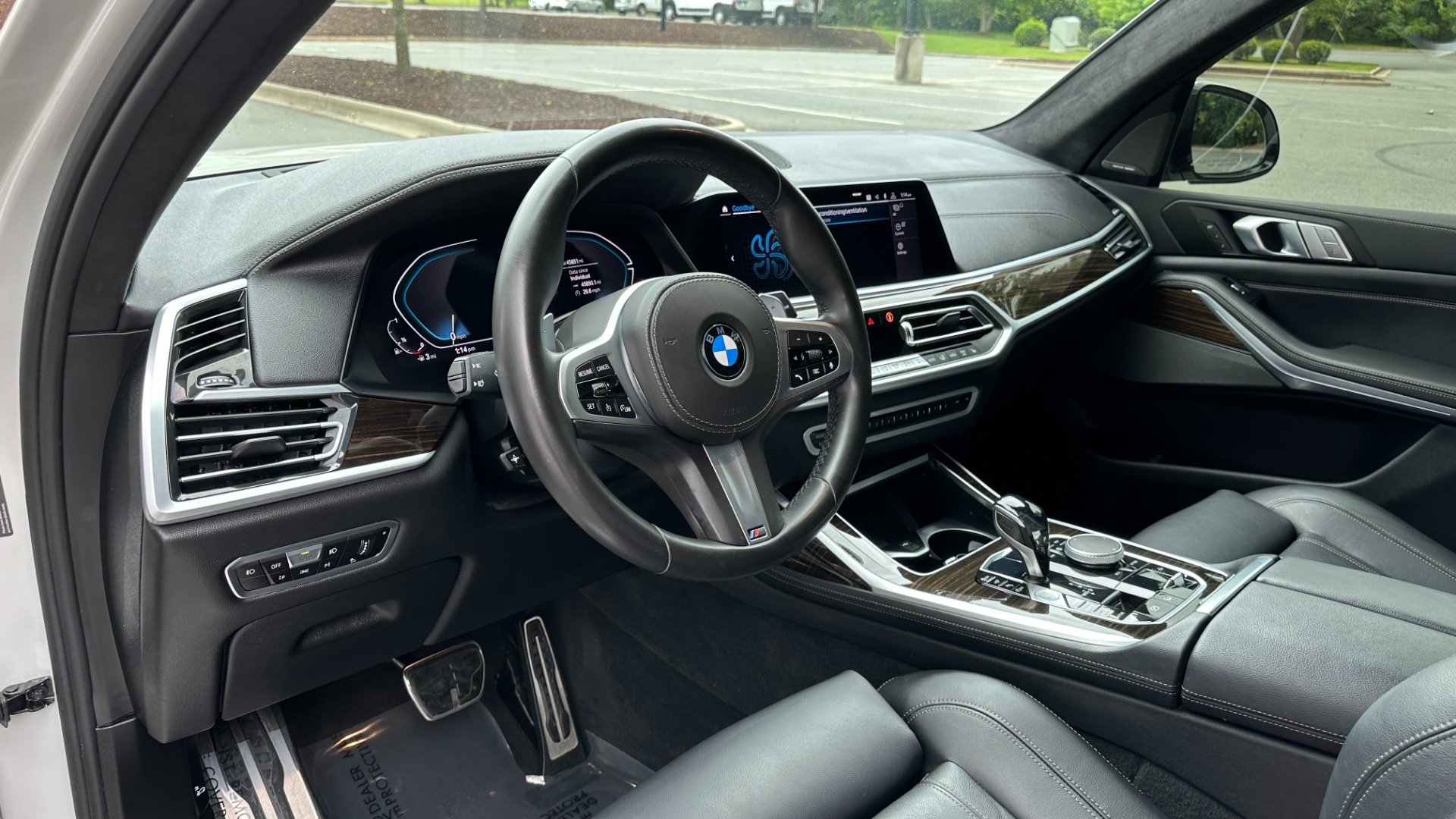 Used 2020 BMW X7 xDrive40i / 22IN WHEELS / CAPTAIN CHAIRS / M SPORT / PREMIUM PKG for sale $59,995 at Formula Imports in Charlotte NC 28227 11