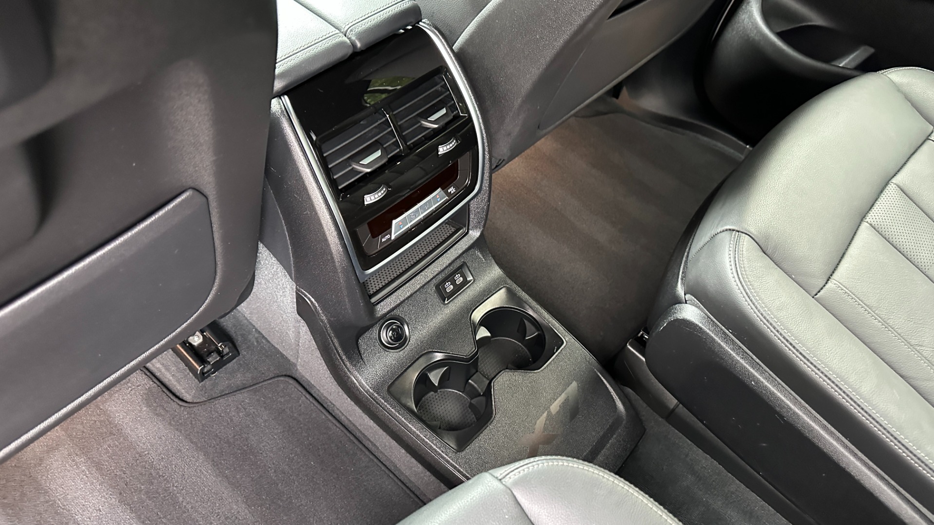 Used 2020 BMW X7 xDrive40i / 22IN WHEELS / CAPTAIN CHAIRS / M SPORT / PREMIUM PKG for sale $59,995 at Formula Imports in Charlotte NC 28227 20