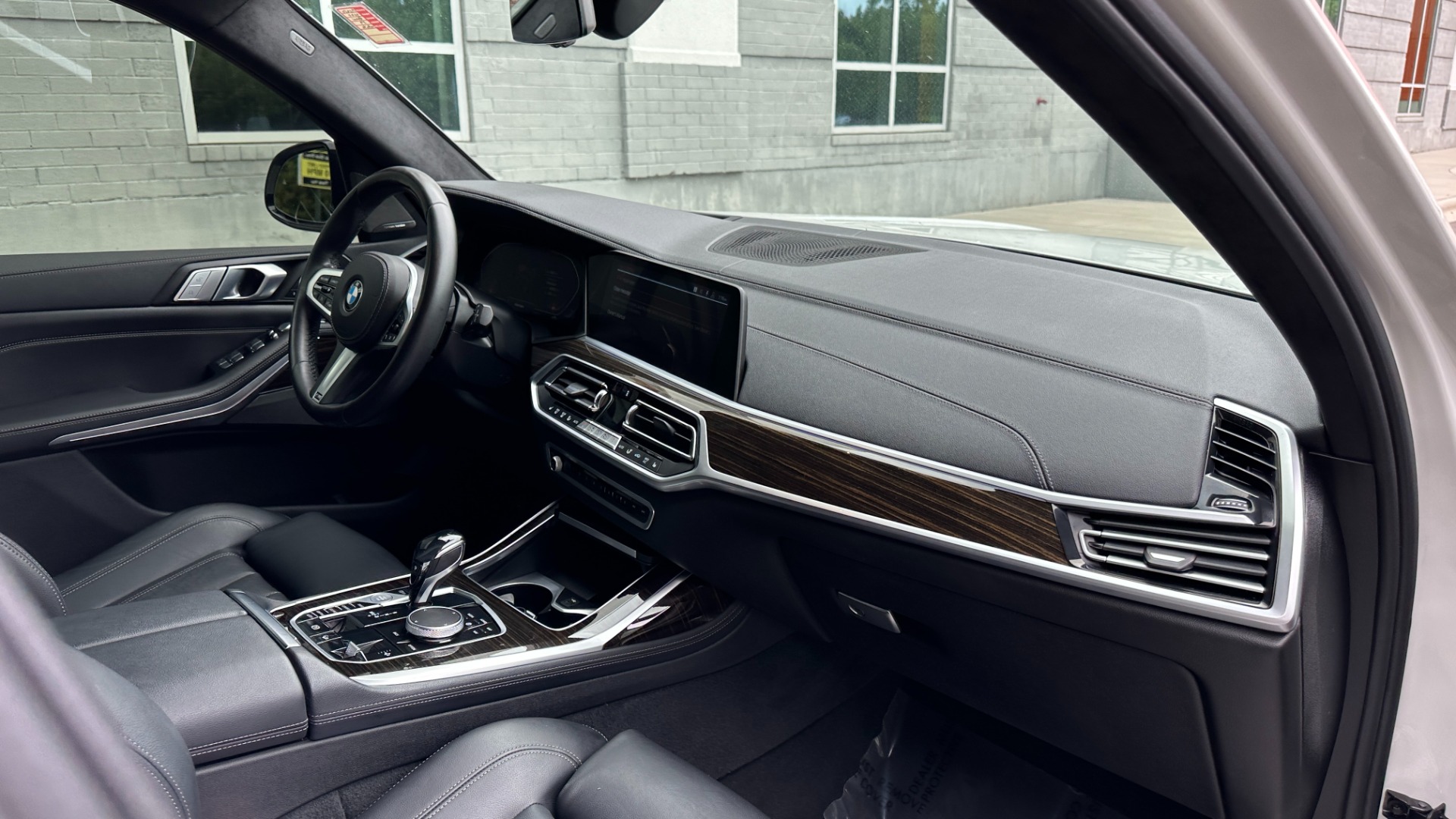 Used 2020 BMW X7 xDrive40i / 22IN WHEELS / CAPTAIN CHAIRS / M SPORT / PREMIUM PKG for sale $59,995 at Formula Imports in Charlotte NC 28227 33