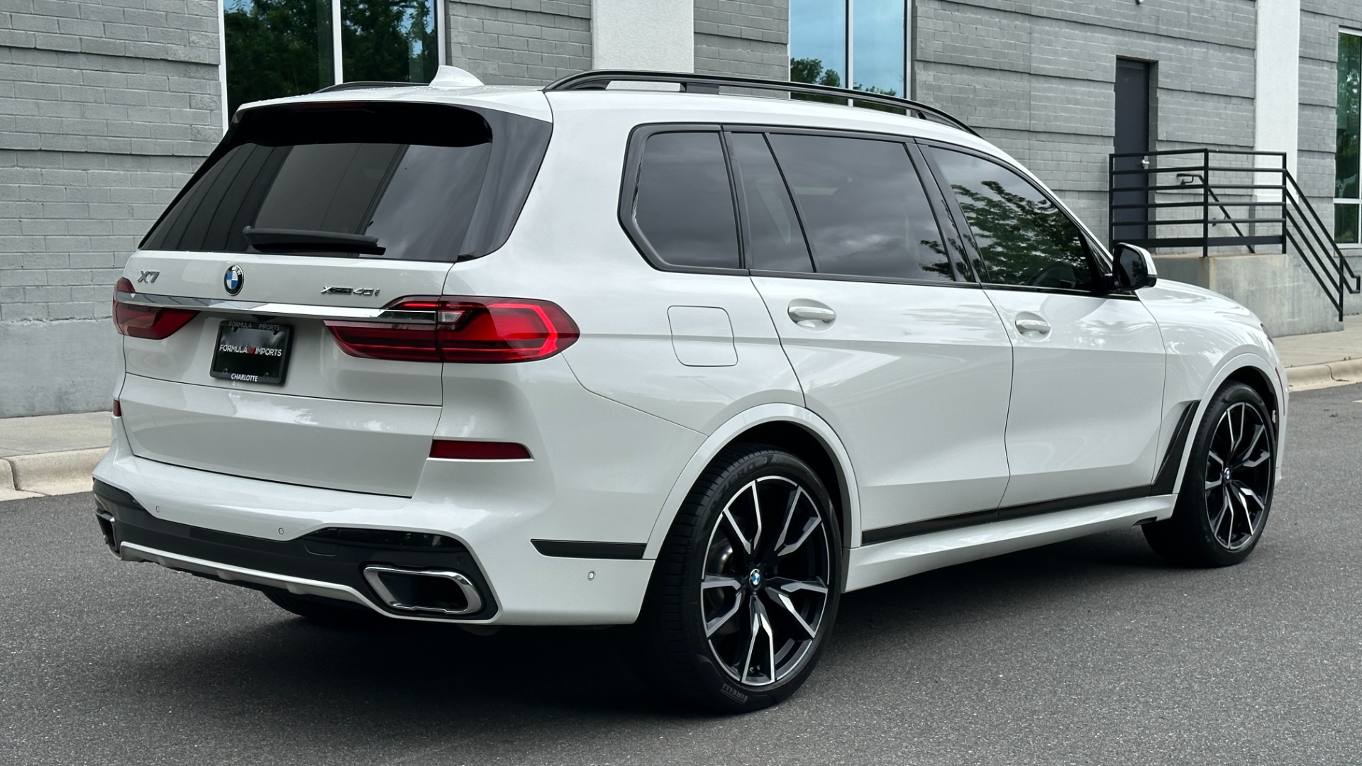 Used 2020 BMW X7 xDrive40i / 22IN WHEELS / CAPTAIN CHAIRS / M SPORT / PREMIUM PKG for sale $59,995 at Formula Imports in Charlotte NC 28227 4