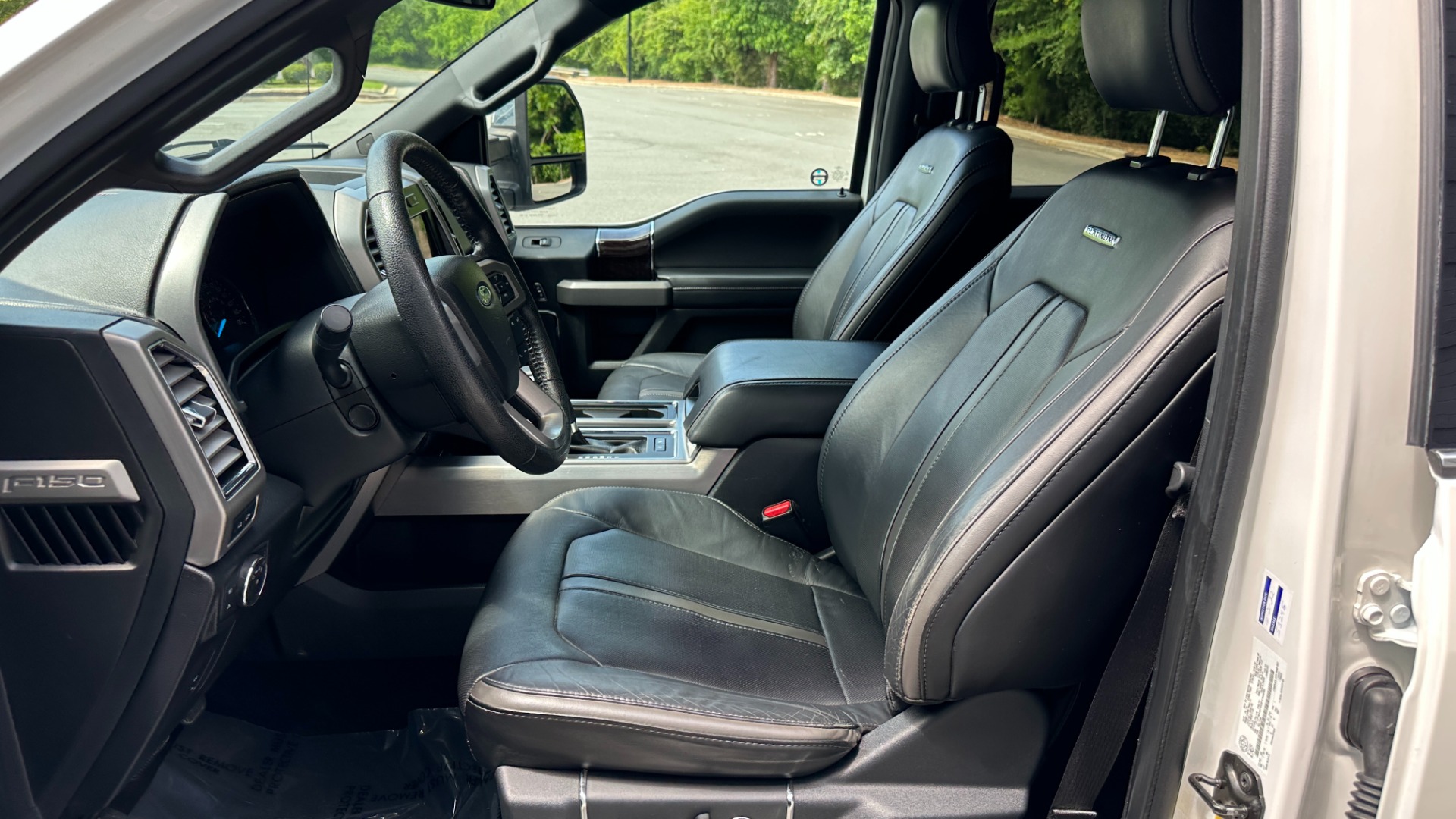 Used 2016 Ford F-150 PLATINUM / TECH PKG / BED COVER / LEATHER INTERIOR for sale $35,000 at Formula Imports in Charlotte NC 28227 12