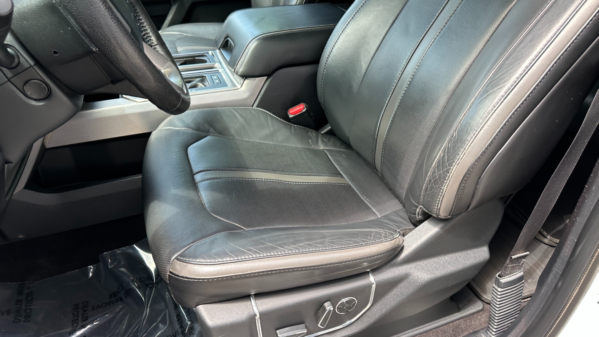 Used 2016 Ford F-150 PLATINUM / TECH PKG / BED COVER / LEATHER INTERIOR for sale $35,000 at Formula Imports in Charlotte NC 28227 14
