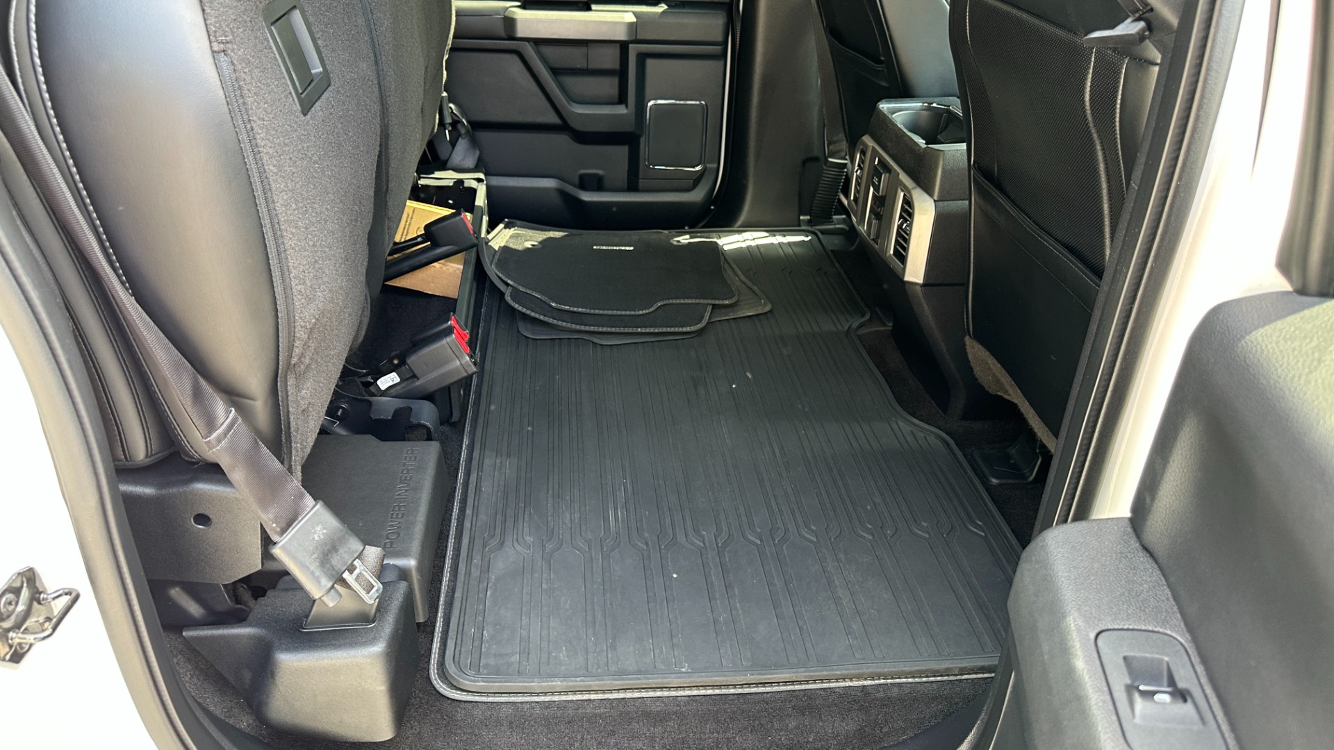 Used 2016 Ford F-150 PLATINUM / TECH PKG / BED COVER / LEATHER INTERIOR for sale Sold at Formula Imports in Charlotte NC 28227 31