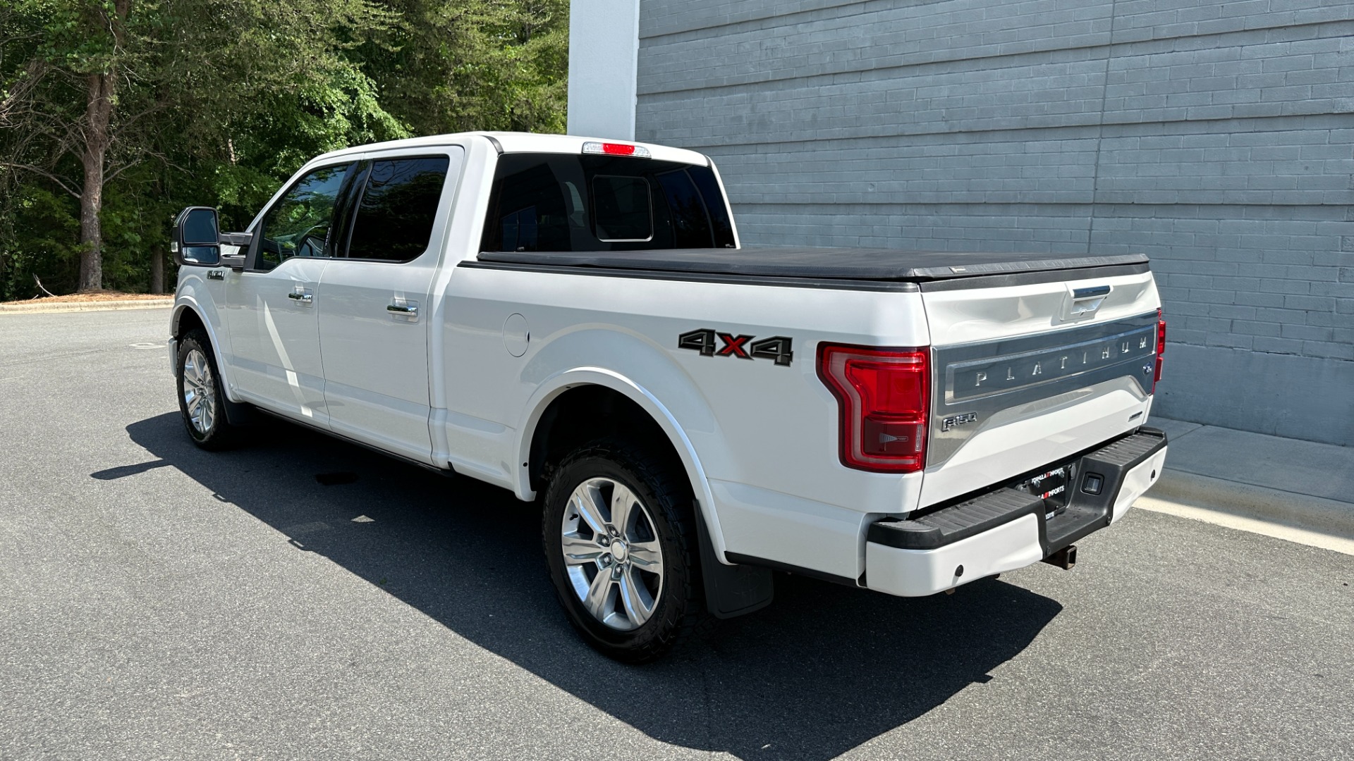 Used 2016 Ford F-150 PLATINUM / TECH PKG / BED COVER / LEATHER INTERIOR for sale $35,000 at Formula Imports in Charlotte NC 28227 4