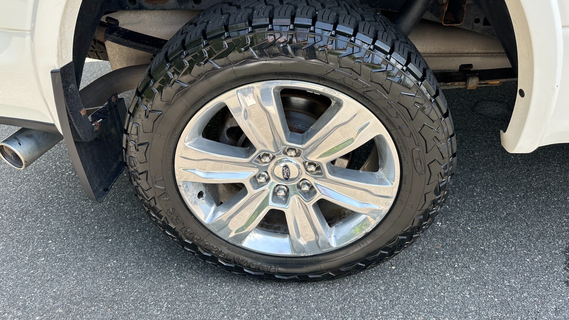 Used 2016 Ford F-150 PLATINUM / TECH PKG / BED COVER / LEATHER INTERIOR for sale $35,000 at Formula Imports in Charlotte NC 28227 49