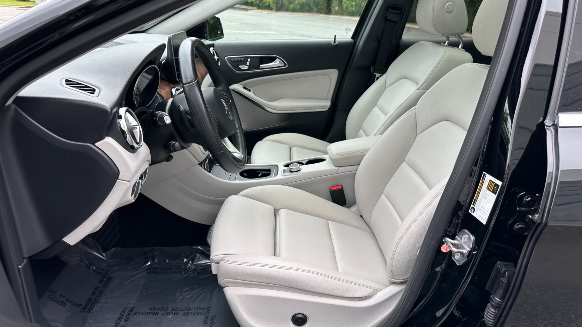 Used 2020 Mercedes-Benz GLA GLA 250 / 19IN WHEELS / WOOD TRIM / CONVENIENCE / PREMIUM for sale $30,995 at Formula Imports in Charlotte NC 28227 12