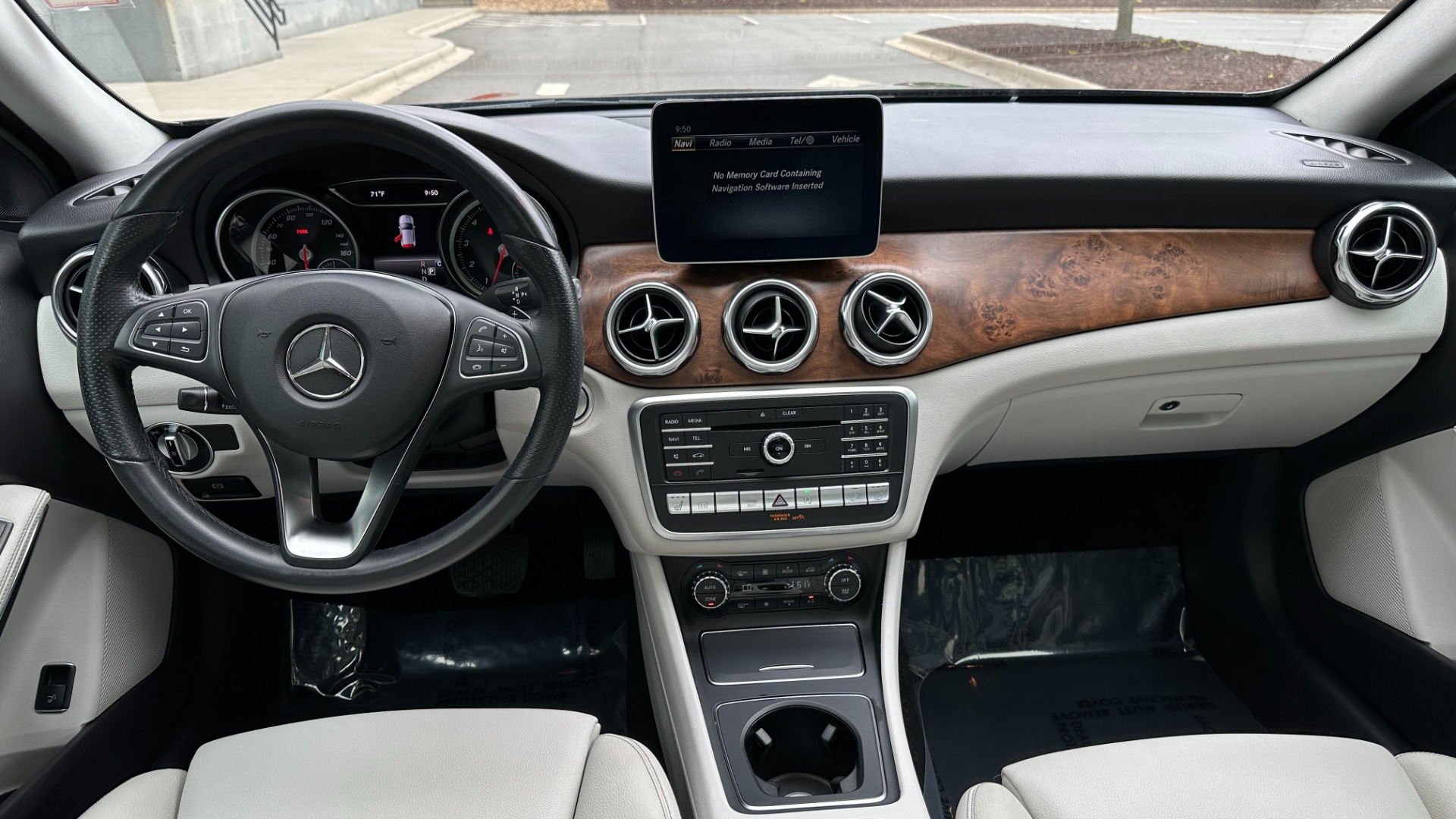 Used 2020 Mercedes-Benz GLA GLA 250 / 19IN WHEELS / WOOD TRIM / CONVENIENCE / PREMIUM for sale Sold at Formula Imports in Charlotte NC 28227 27