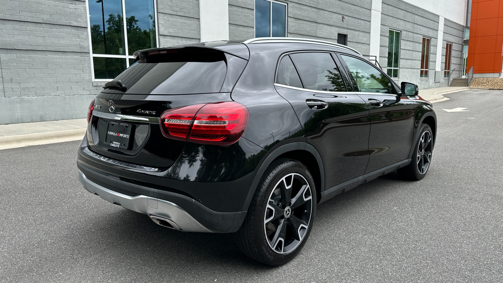 Used 2020 Mercedes-Benz GLA GLA 250 / 19IN WHEELS / WOOD TRIM / CONVENIENCE / PREMIUM for sale $30,995 at Formula Imports in Charlotte NC 28227 4