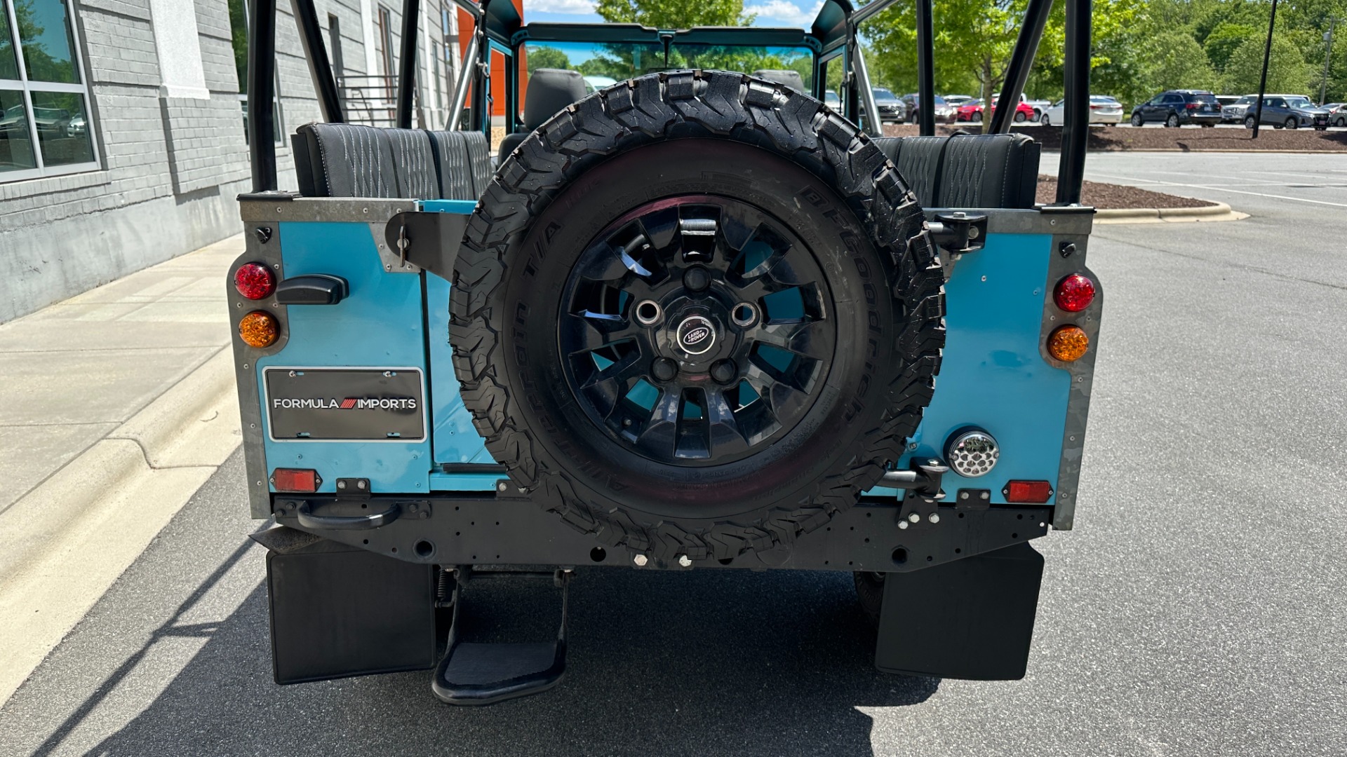 Used 1994 Land Rover Defender 110 CUSTOM BUILD / REBUILT POWERTRAIN / TDI300 DIESEL / 5SPD / BENCH SEATS for sale $81,995 at Formula Imports in Charlotte NC 28227 14