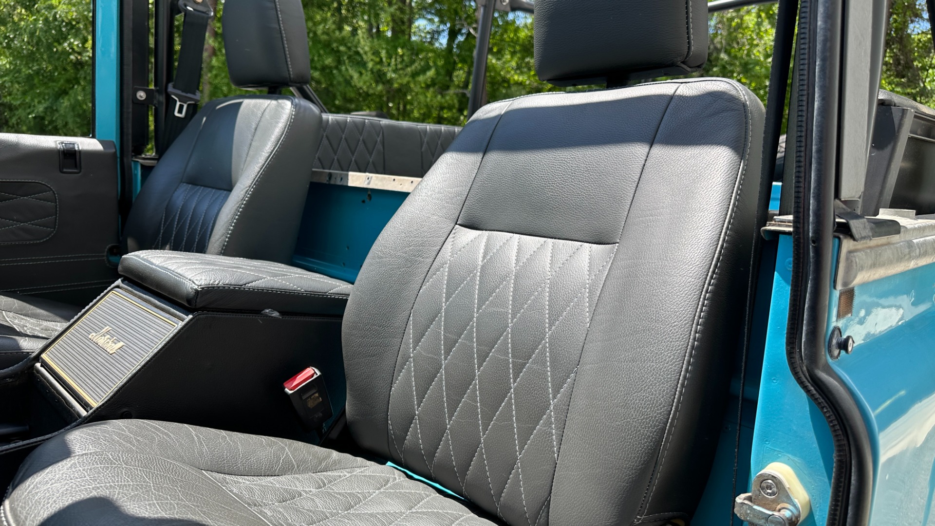 Used 1994 Land Rover Defender 110 CUSTOM BUILD / REBUILT POWERTRAIN / TDI300 DIESEL / 5SPD / BENCH SEATS for sale $81,995 at Formula Imports in Charlotte NC 28227 18