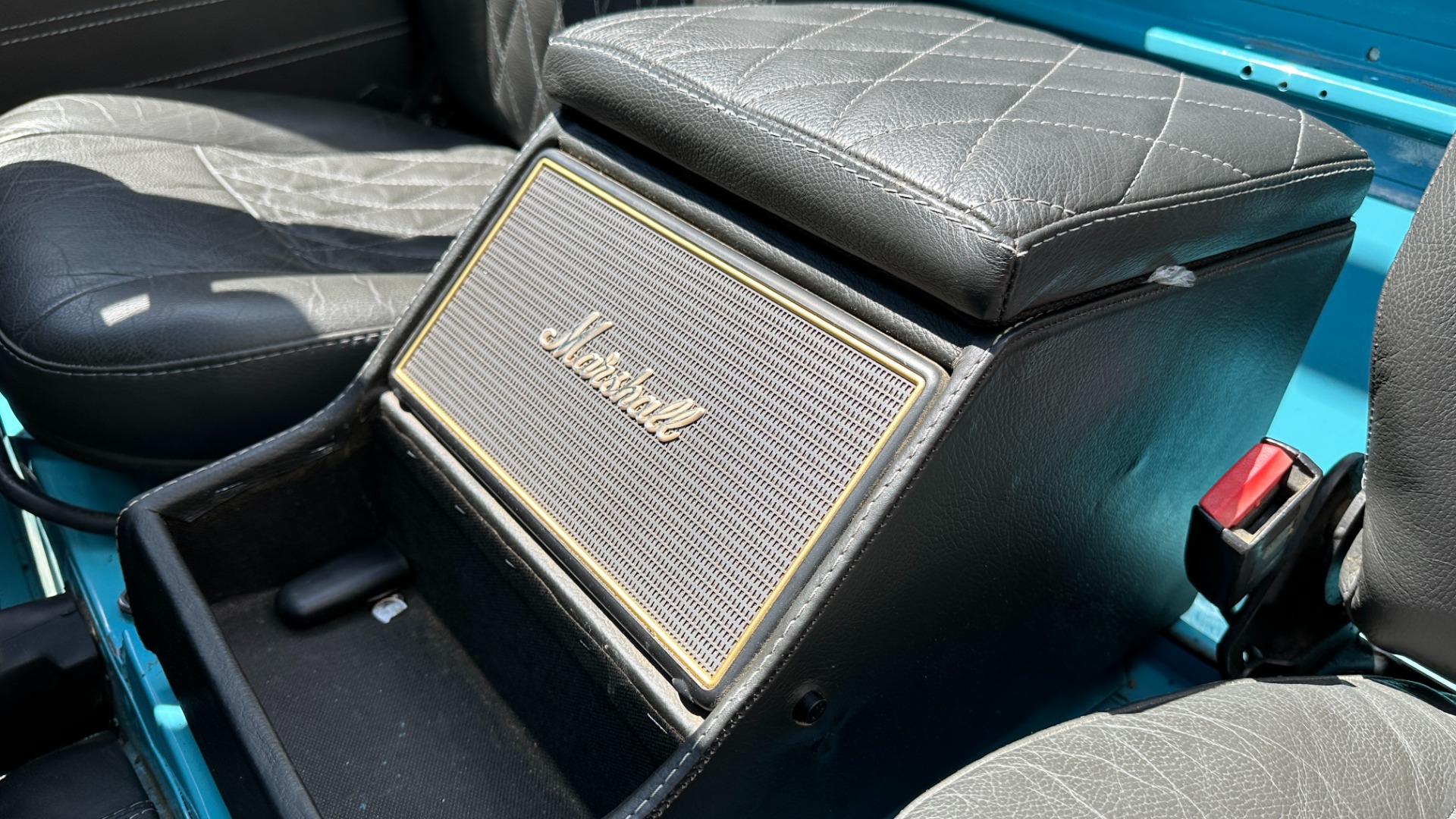 Used 1994 Land Rover Defender 110 CUSTOM BUILD / REBUILT POWERTRAIN / TDI300 DIESEL / 5SPD / BENCH SEATS for sale $81,995 at Formula Imports in Charlotte NC 28227 23