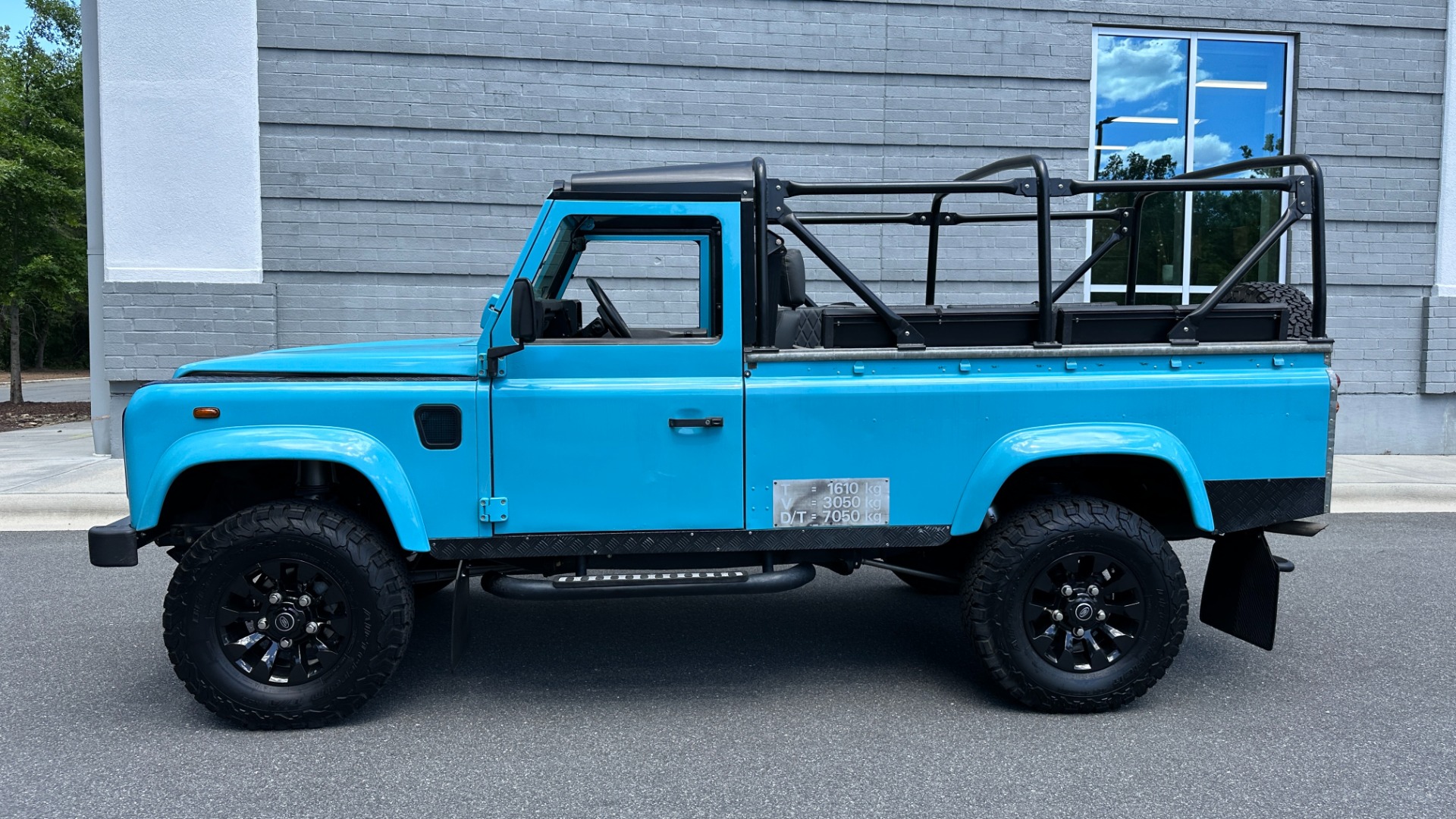 Used 1994 Land Rover Defender 110 CUSTOM BUILD / REBUILT POWERTRAIN / TDI300 DIESEL / 5SPD / BENCH SEATS for sale $81,995 at Formula Imports in Charlotte NC 28227 3