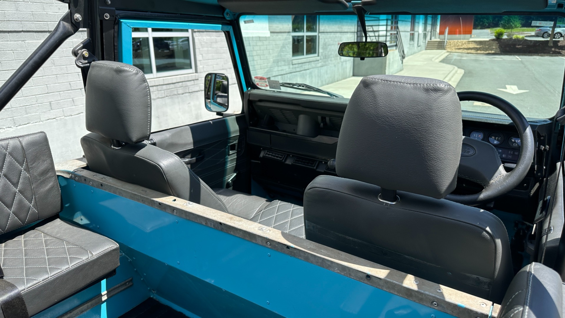 Used 1994 Land Rover Defender 110 CUSTOM BUILD / REBUILT POWERTRAIN / TDI300 DIESEL / 5SPD / BENCH SEATS for sale $81,995 at Formula Imports in Charlotte NC 28227 31