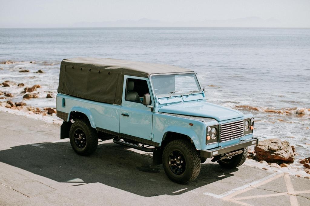 Used 1994 Land Rover Defender 110 CUSTOM BUILD / REBUILT POWERTRAIN / TDI300 DIESEL / 5SPD / BENCH SEATS for sale $81,995 at Formula Imports in Charlotte NC 28227 4