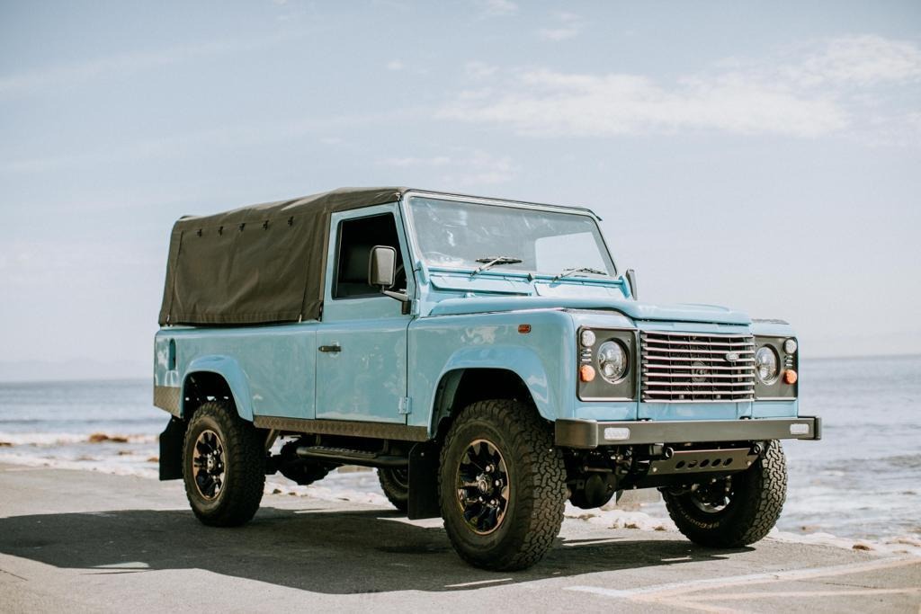 Used 1994 Land Rover Defender 110 CUSTOM BUILD / REBUILT POWERTRAIN / TDI300 DIESEL / 5SPD / BENCH SEATS for sale $81,995 at Formula Imports in Charlotte NC 28227 5