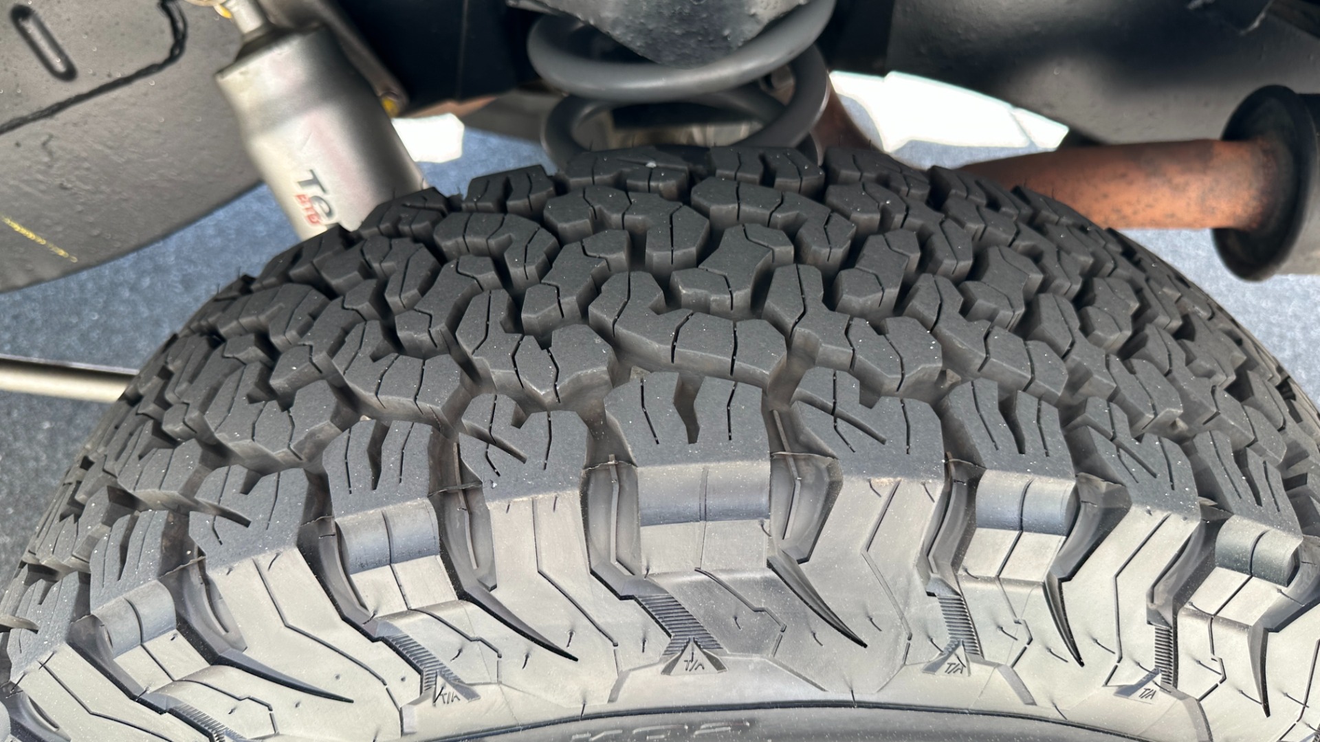 Used 1994 Land Rover Defender 110 CUSTOM BUILD / REBUILT POWERTRAIN / TDI300 DIESEL / 5SPD / BENCH SEATS for sale $81,995 at Formula Imports in Charlotte NC 28227 71