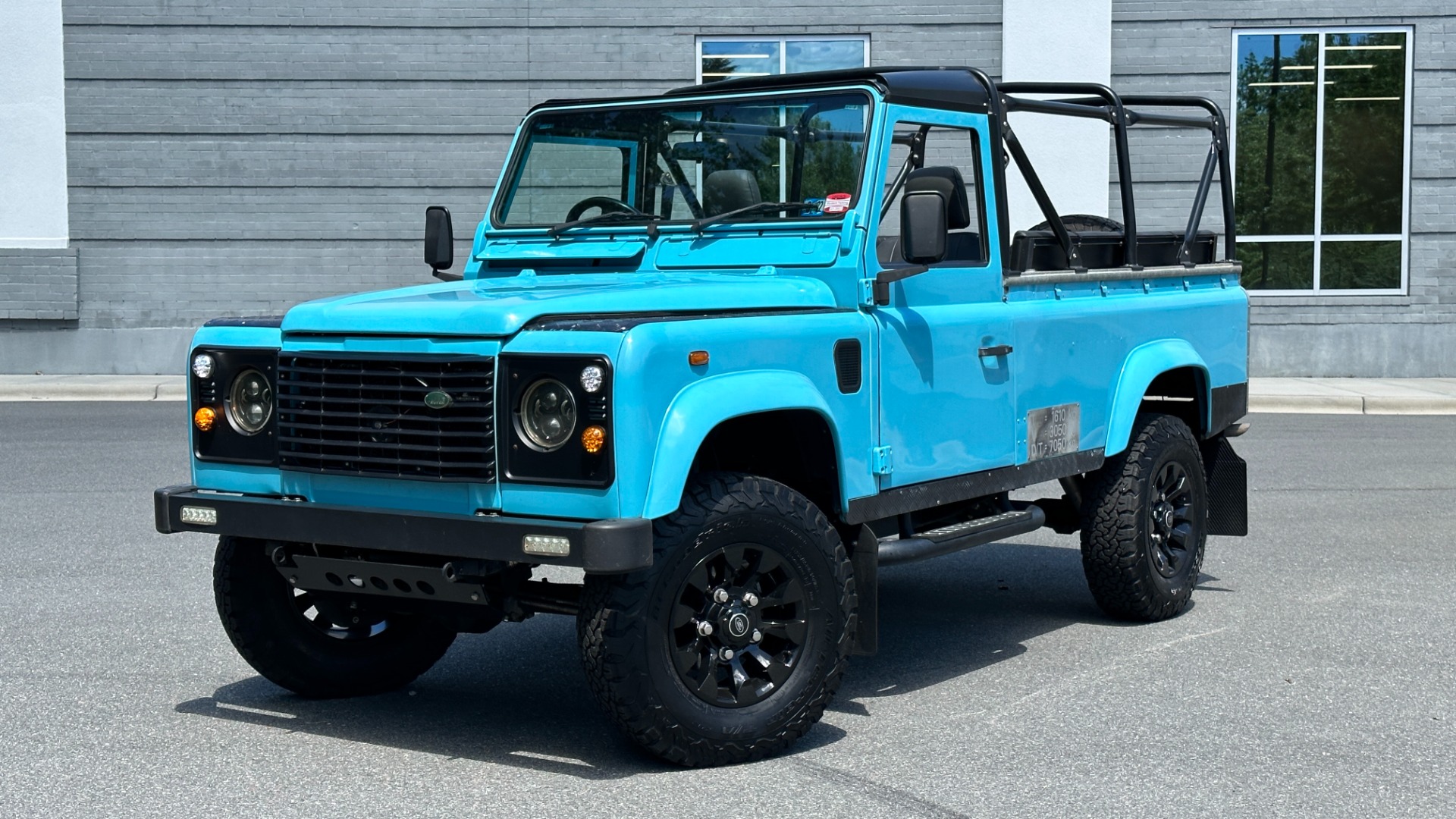Used 1994 Land Rover Defender 110 CUSTOM BUILD / REBUILT POWERTRAIN / TDI300 DIESEL / 5SPD / BENCH SEATS for sale $81,995 at Formula Imports in Charlotte NC 28227 1