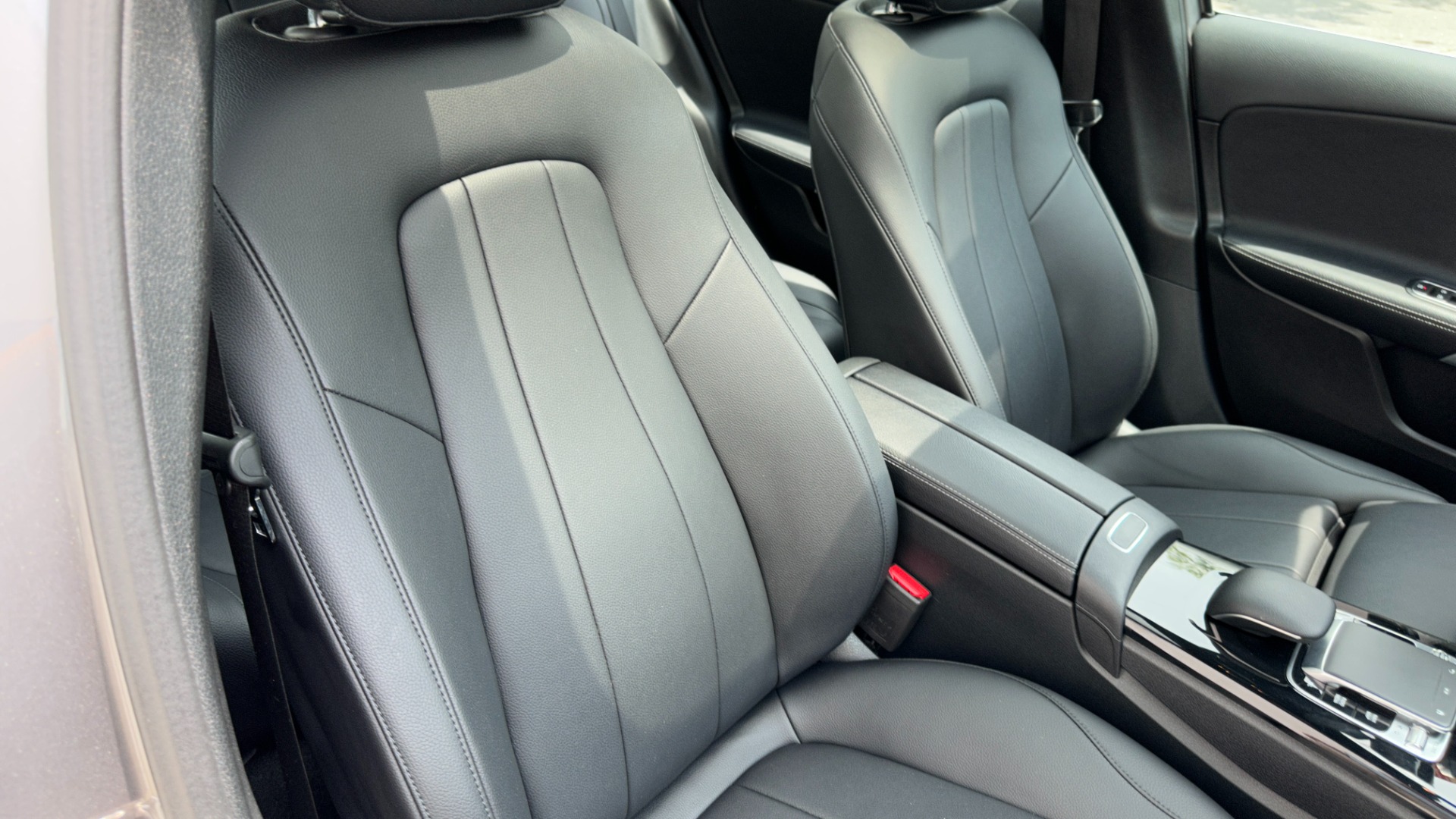 Used 2019 Mercedes-Benz A220 LUX PREM // MULTIMEDIA // DRIV ASSIST //HTD STS for sale Sold at Formula Imports in Charlotte NC 28227 33