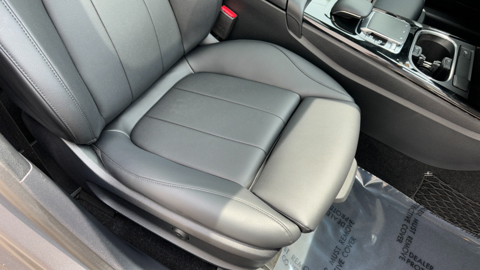 Used 2019 Mercedes-Benz A-Class A220 / AMBIENT LIGHTING / PREMIUM PACKAGE / DRIVER ASSIST for sale $27,000 at Formula Imports in Charlotte NC 28227 34