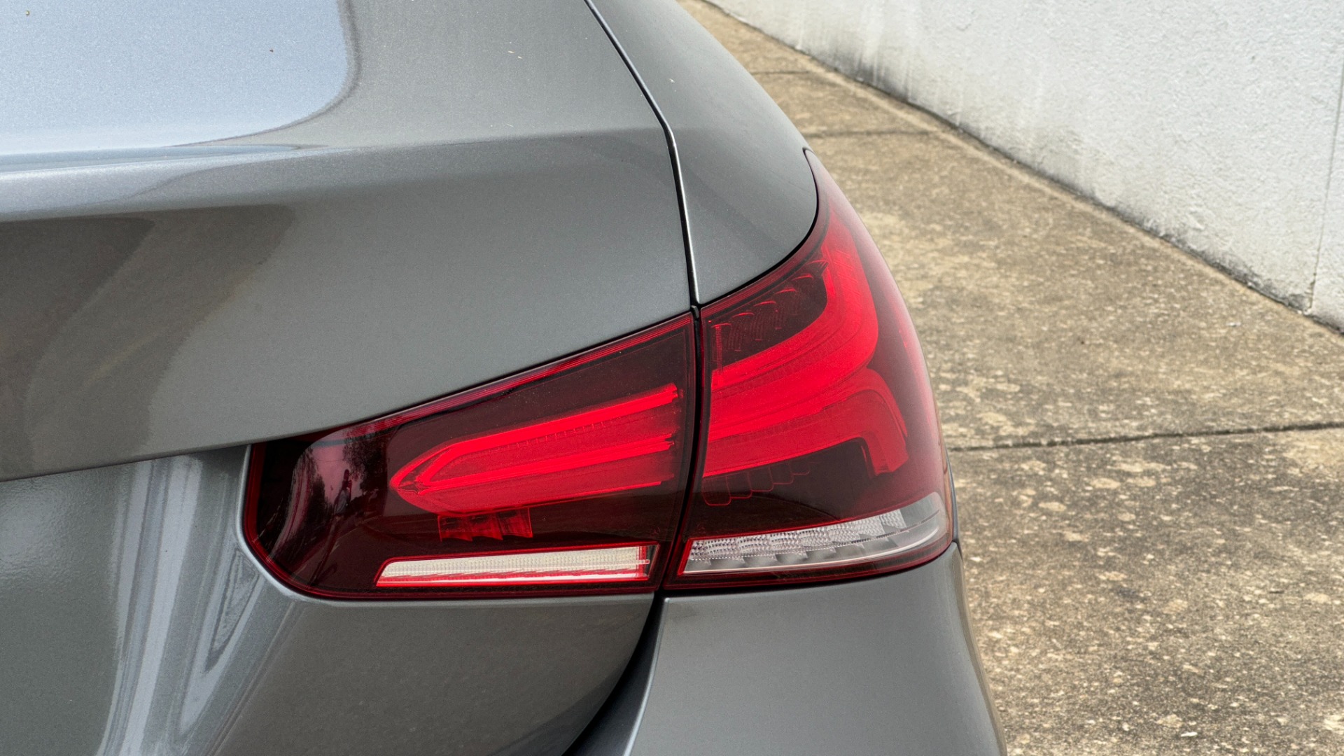 Used 2019 Mercedes-Benz A-Class A220 / AMBIENT LIGHTING / PREMIUM PACKAGE / DRIVER ASSIST for sale $27,000 at Formula Imports in Charlotte NC 28227 40