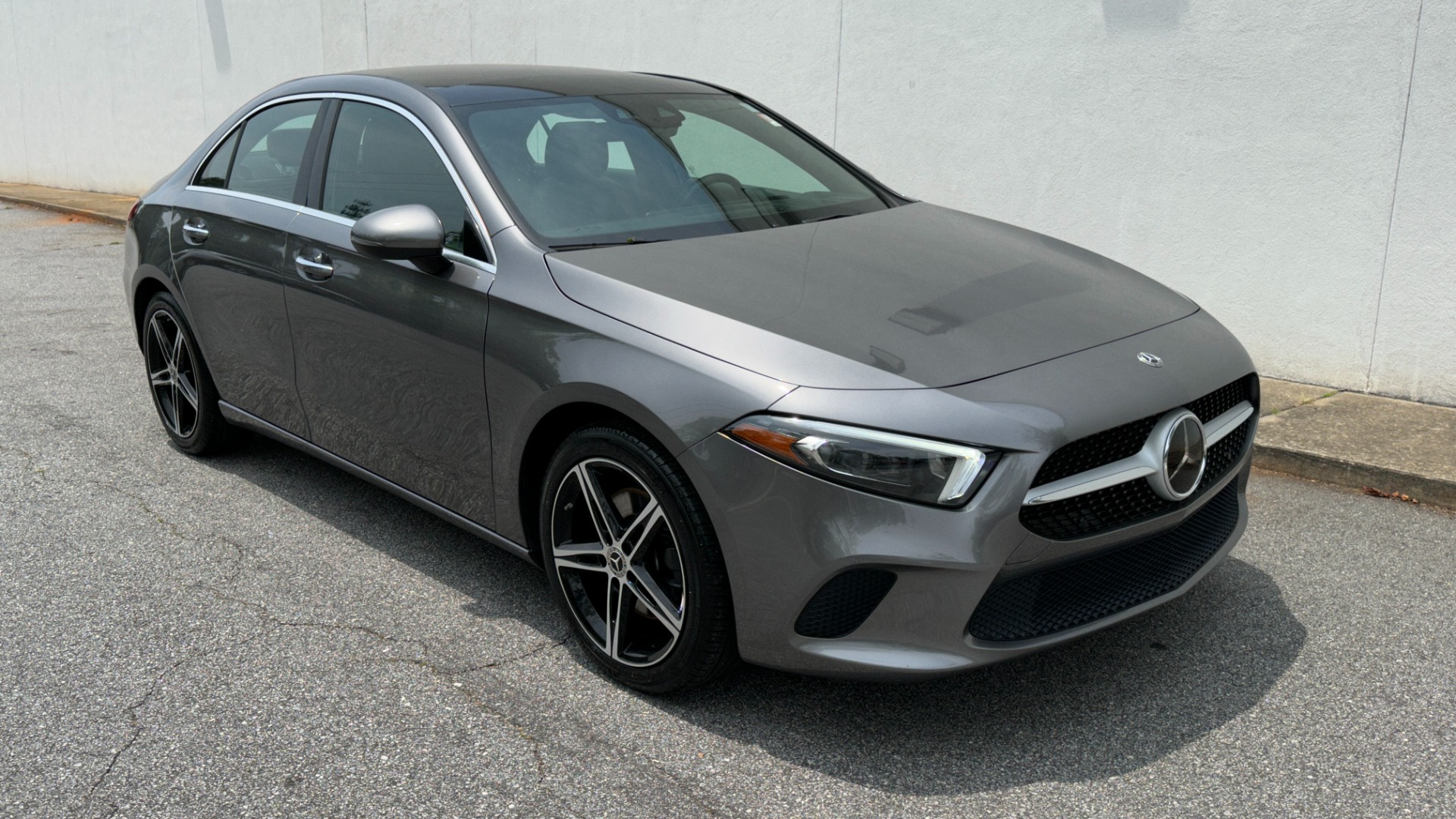 Used 2019 Mercedes-Benz A-Class A220 / AMBIENT LIGHTING / PREMIUM PACKAGE / DRIVER ASSIST for sale $27,000 at Formula Imports in Charlotte NC 28227 7