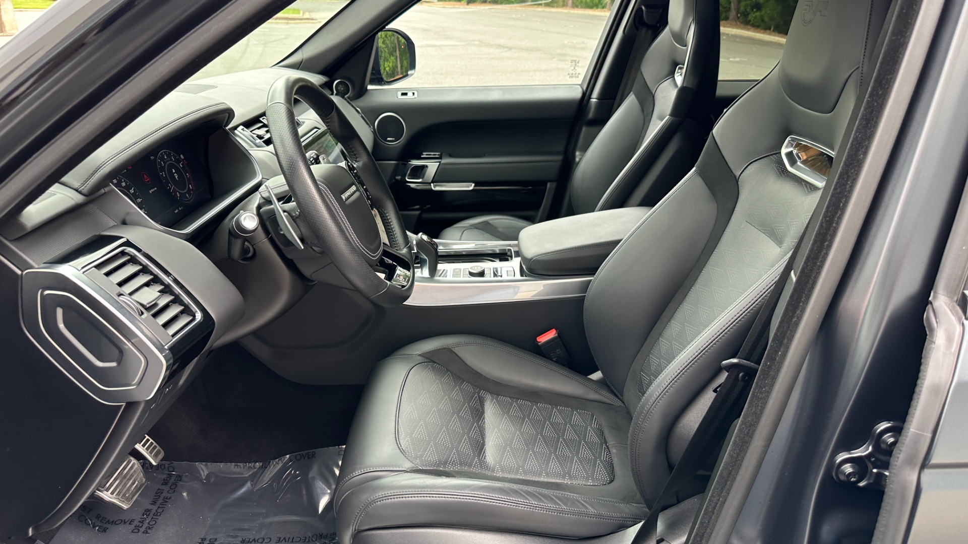 Used 2020 Land Rover Range Rover Sport SVR / SATIN SVO PAINT / DRIVE ASSIST / PREMIUM / TOW PACKAGE for sale $94,941 at Formula Imports in Charlotte NC 28227 12