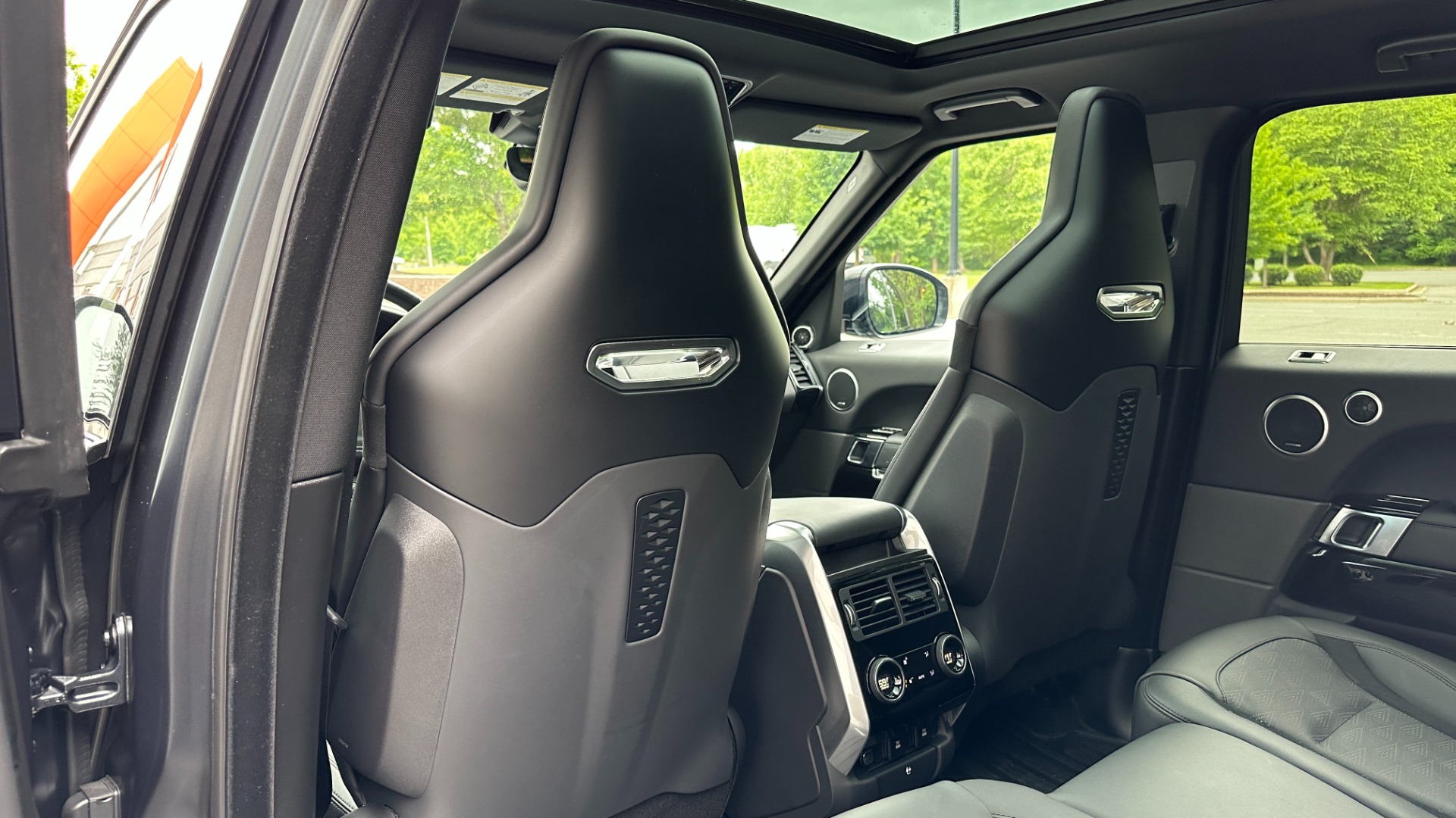 Used 2020 Land Rover Range Rover Sport SVR / SATIN SVO PAINT / DRIVE ASSIST / PREMIUM / TOW PACKAGE for sale $94,941 at Formula Imports in Charlotte NC 28227 30