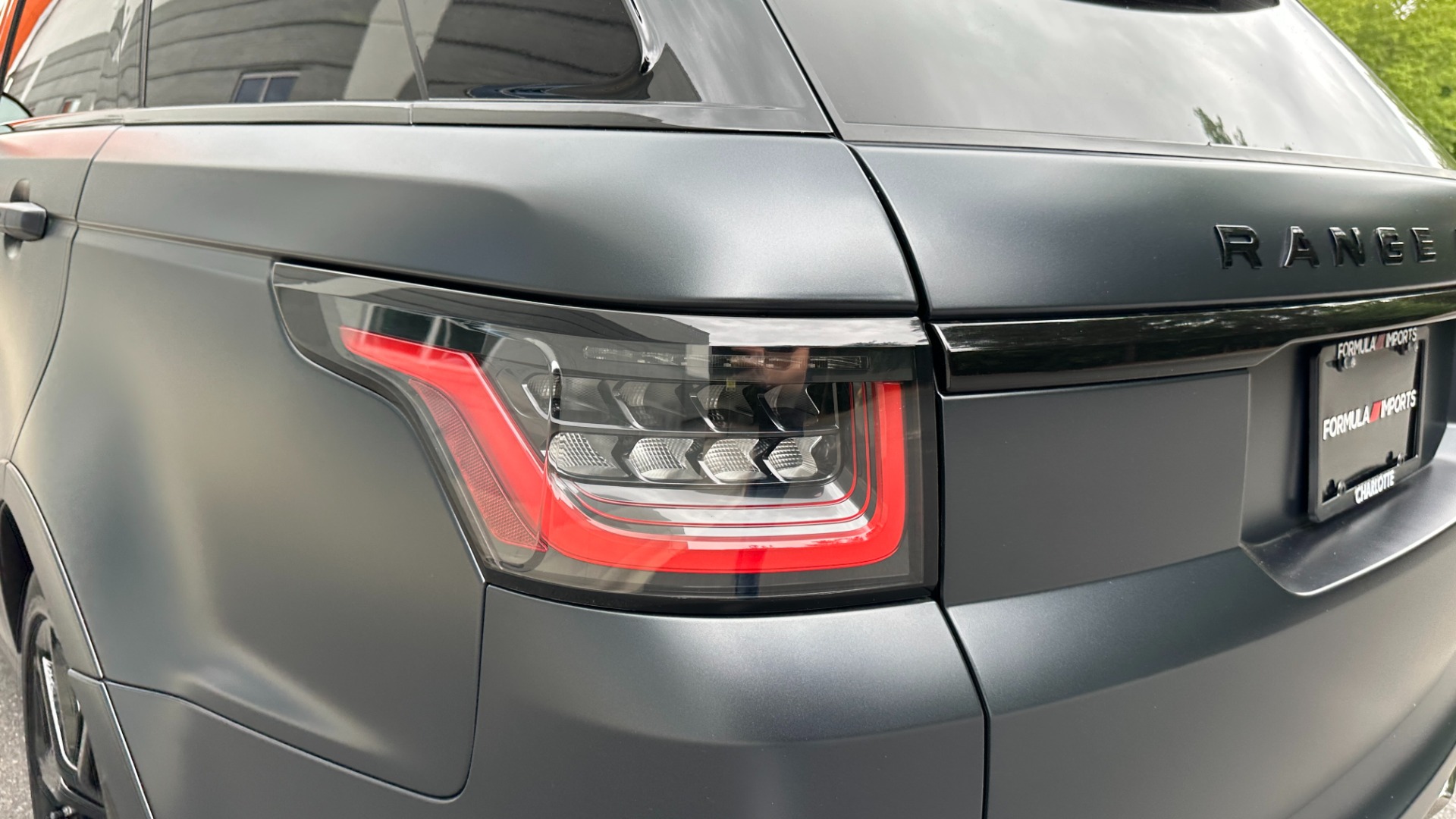 Used 2020 Land Rover Range Rover Sport SVR / SATIN SVO PAINT / DRIVE ASSIST / PREMIUM / TOW PACKAGE for sale $94,941 at Formula Imports in Charlotte NC 28227 45
