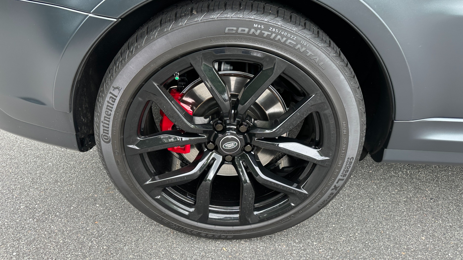 Used 2020 Land Rover Range Rover Sport SVR / SATIN SVO PAINT / DRIVE ASSIST / PREMIUM / TOW PACKAGE for sale $94,941 at Formula Imports in Charlotte NC 28227 55