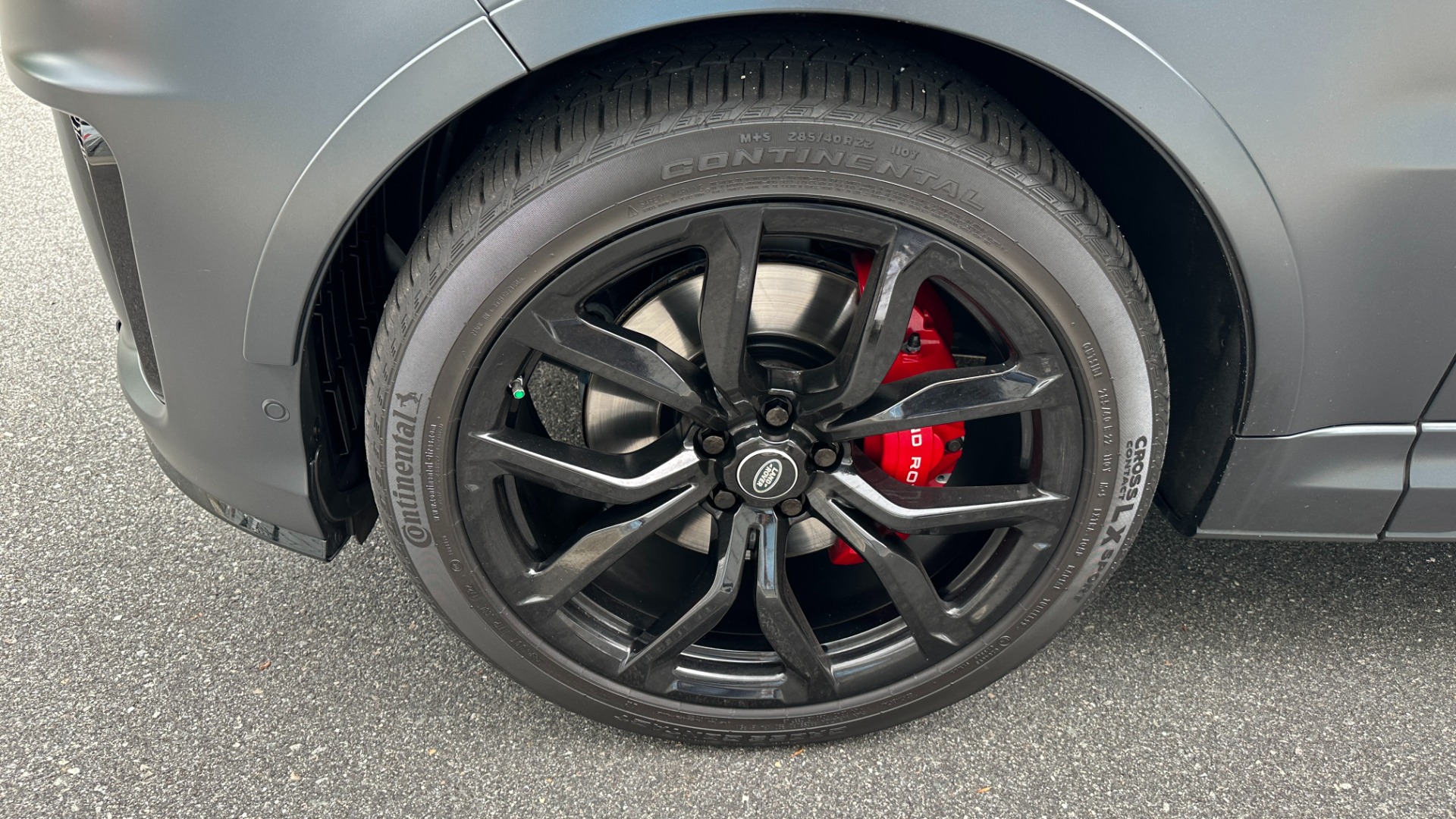 Used 2020 Land Rover Range Rover Sport SVR / SATIN SVO PAINT / DRIVE ASSIST / PREMIUM / TOW PACKAGE for sale $94,941 at Formula Imports in Charlotte NC 28227 57