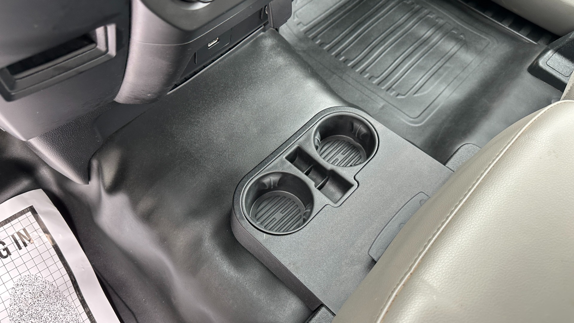 Used 2019 Ford F-150 XL / WORK TRUCK / VINYL SEATS / BED RACK / TOOLBOX / 2WD for sale $18,995 at Formula Imports in Charlotte NC 28227 14