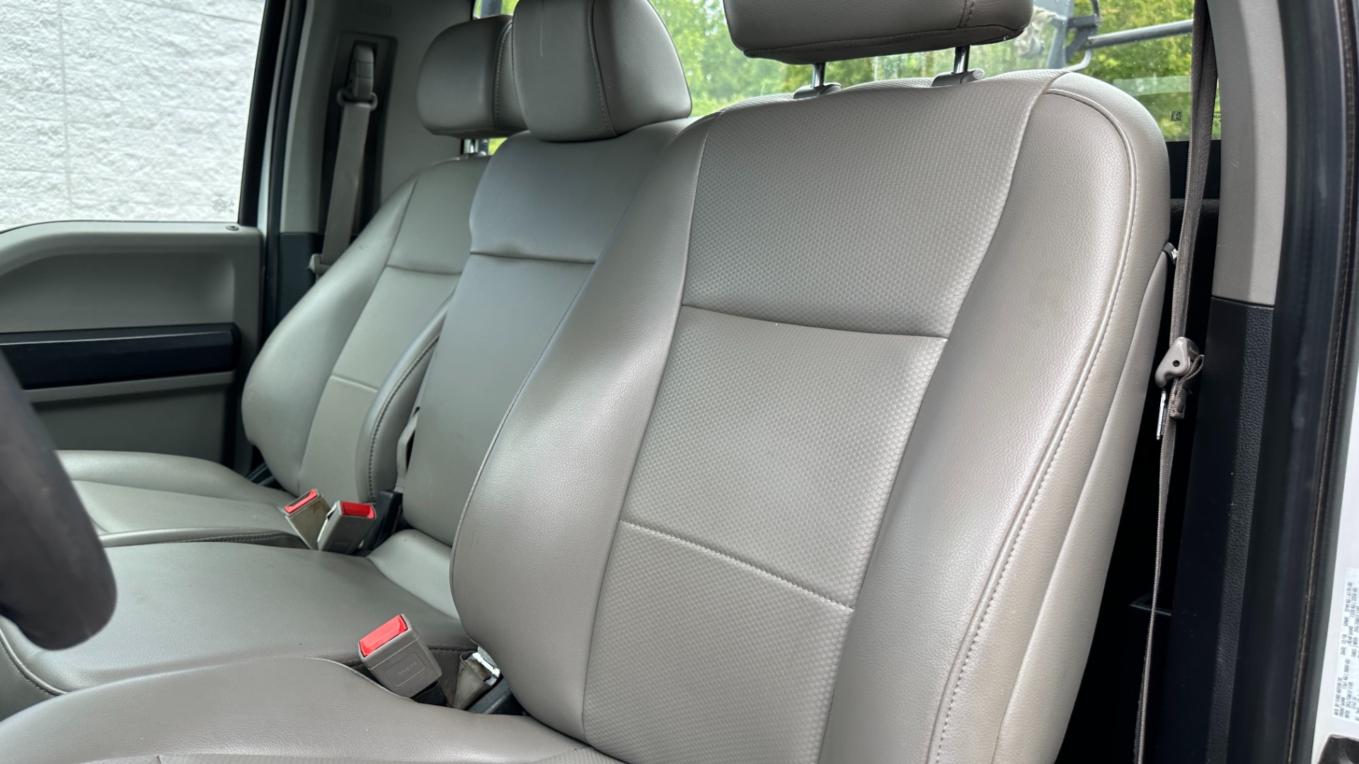 Used 2019 Ford F-150 XL / WORK TRUCK / VINYL SEATS / BED RACK / TOOLBOX / 2WD for sale $18,995 at Formula Imports in Charlotte NC 28227 45