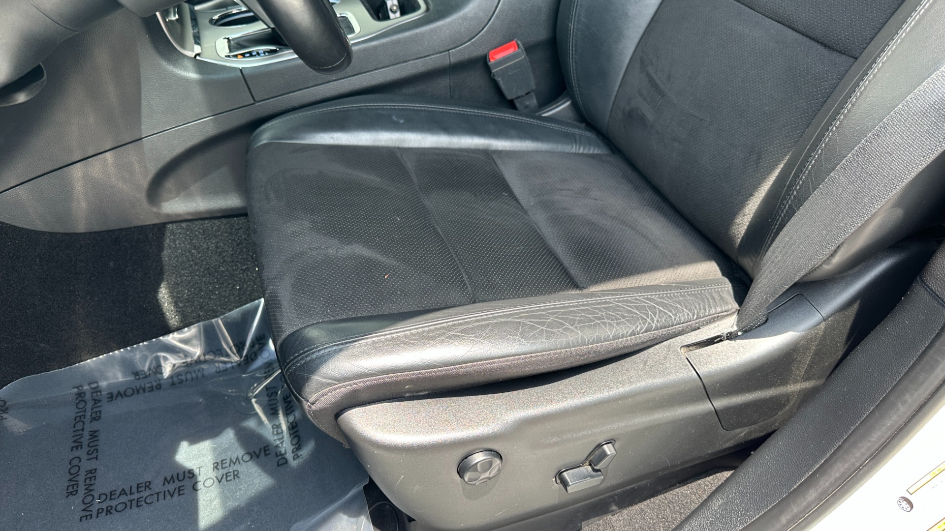 Used 2021 Jeep Grand Cherokee Laredo X PREMIUM LIGHTING / REMOTE START / SIRIUSXM for sale Sold at Formula Imports in Charlotte NC 28227 14