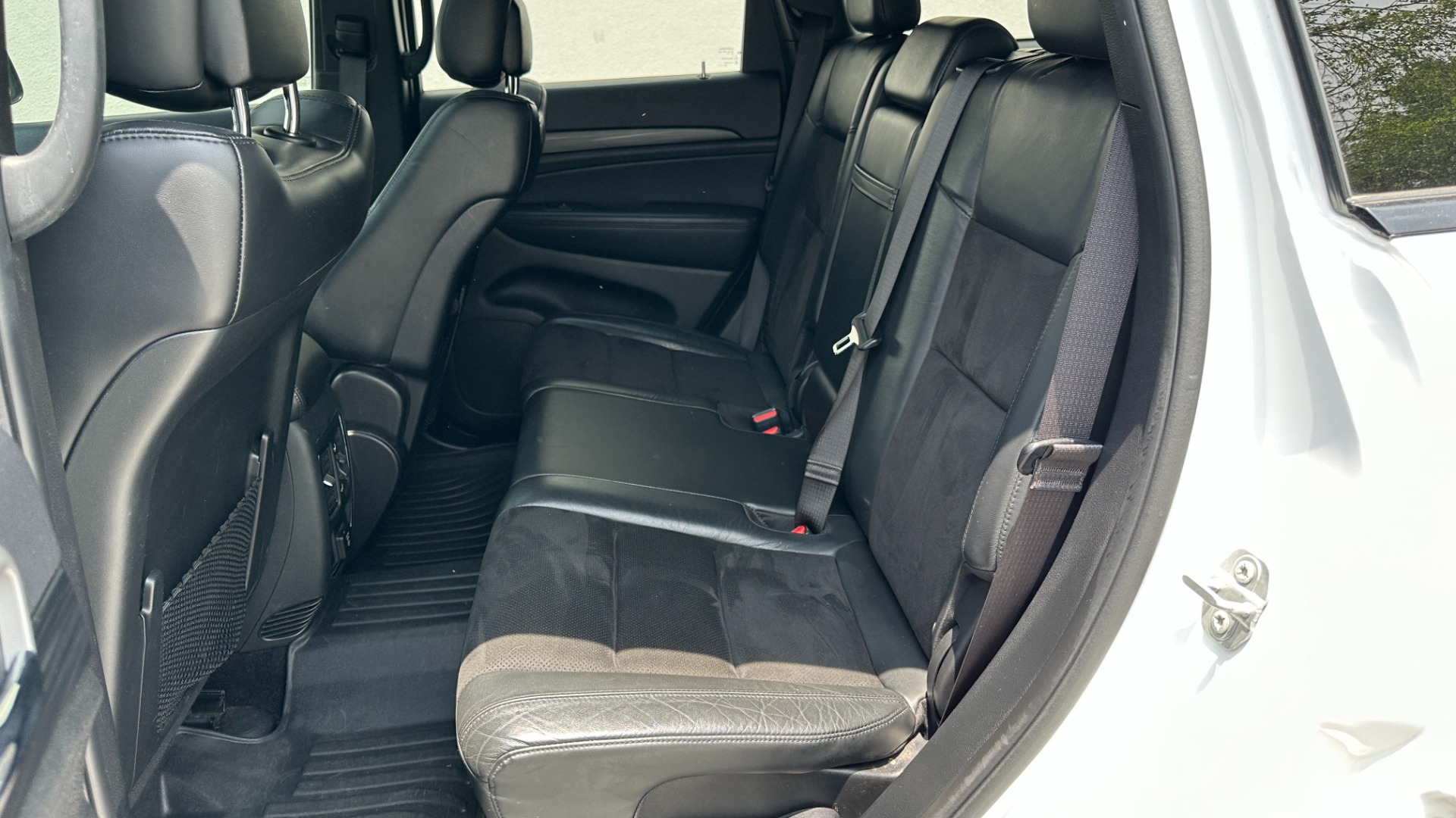 Used 2021 Jeep Grand Cherokee Laredo X for sale $33,995 at Formula Imports in Charlotte NC 28227 24
