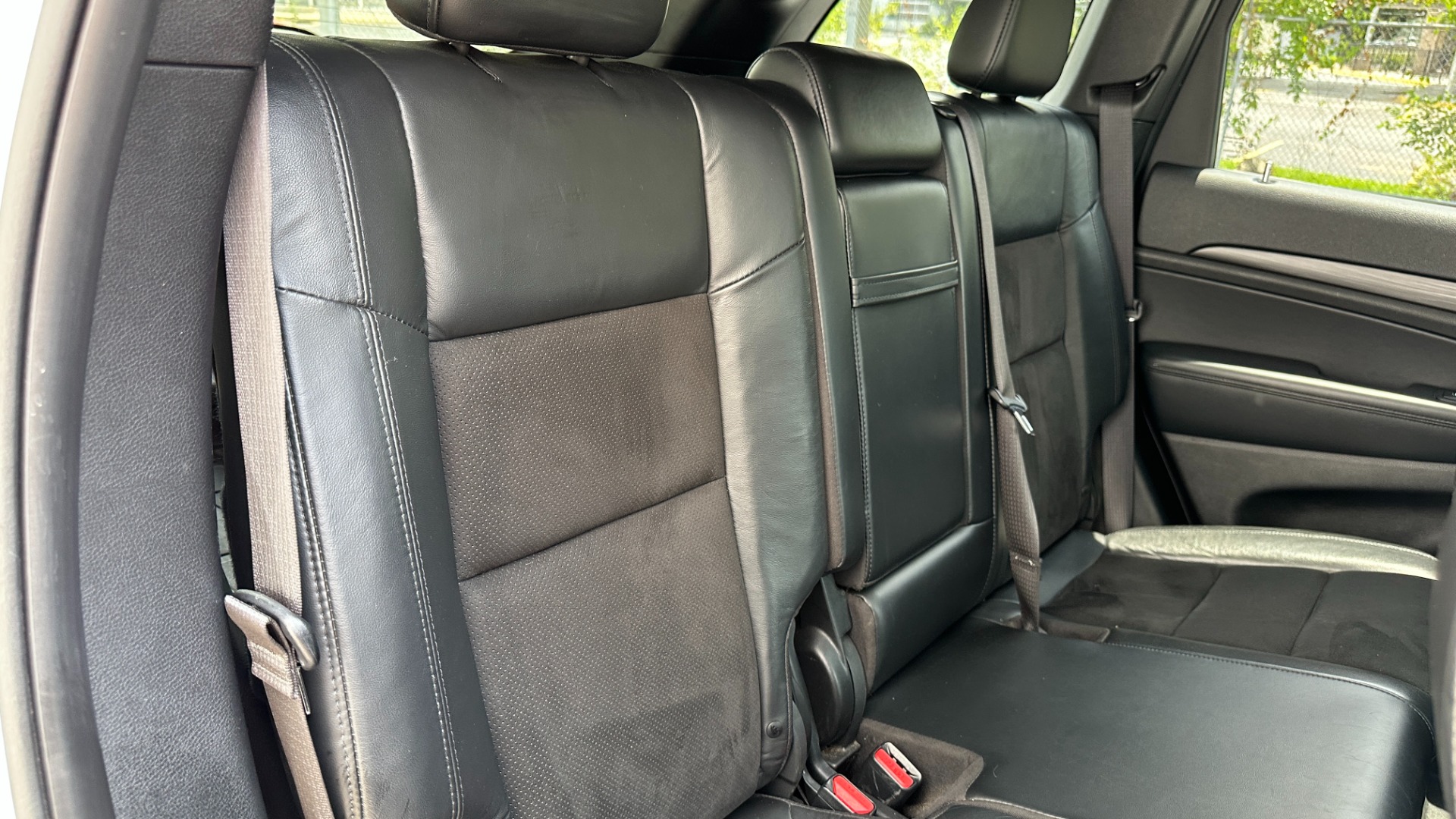 Used 2021 Jeep Grand Cherokee Laredo X for sale $33,995 at Formula Imports in Charlotte NC 28227 32