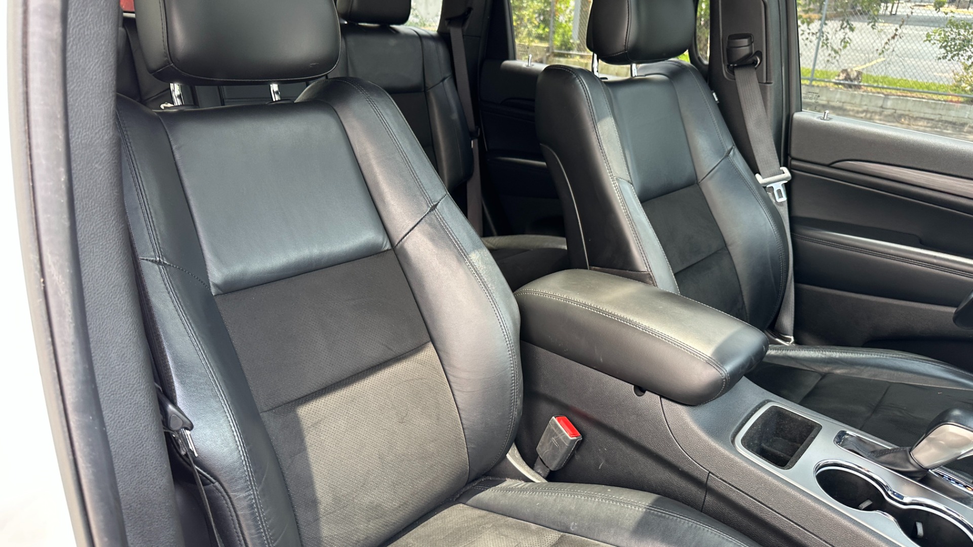 Used 2021 Jeep Grand Cherokee Laredo X PREMIUM LIGHTING / REMOTE START / SIRIUSXM for sale Sold at Formula Imports in Charlotte NC 28227 35